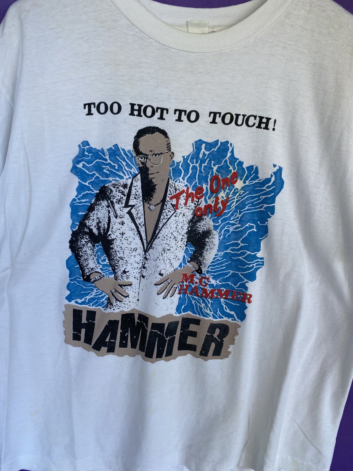 Band Tees Vintage 90s MC Hammer too hot to touch t-shirt Size US XL / EU 56 / 4 - 3 Thumbnail