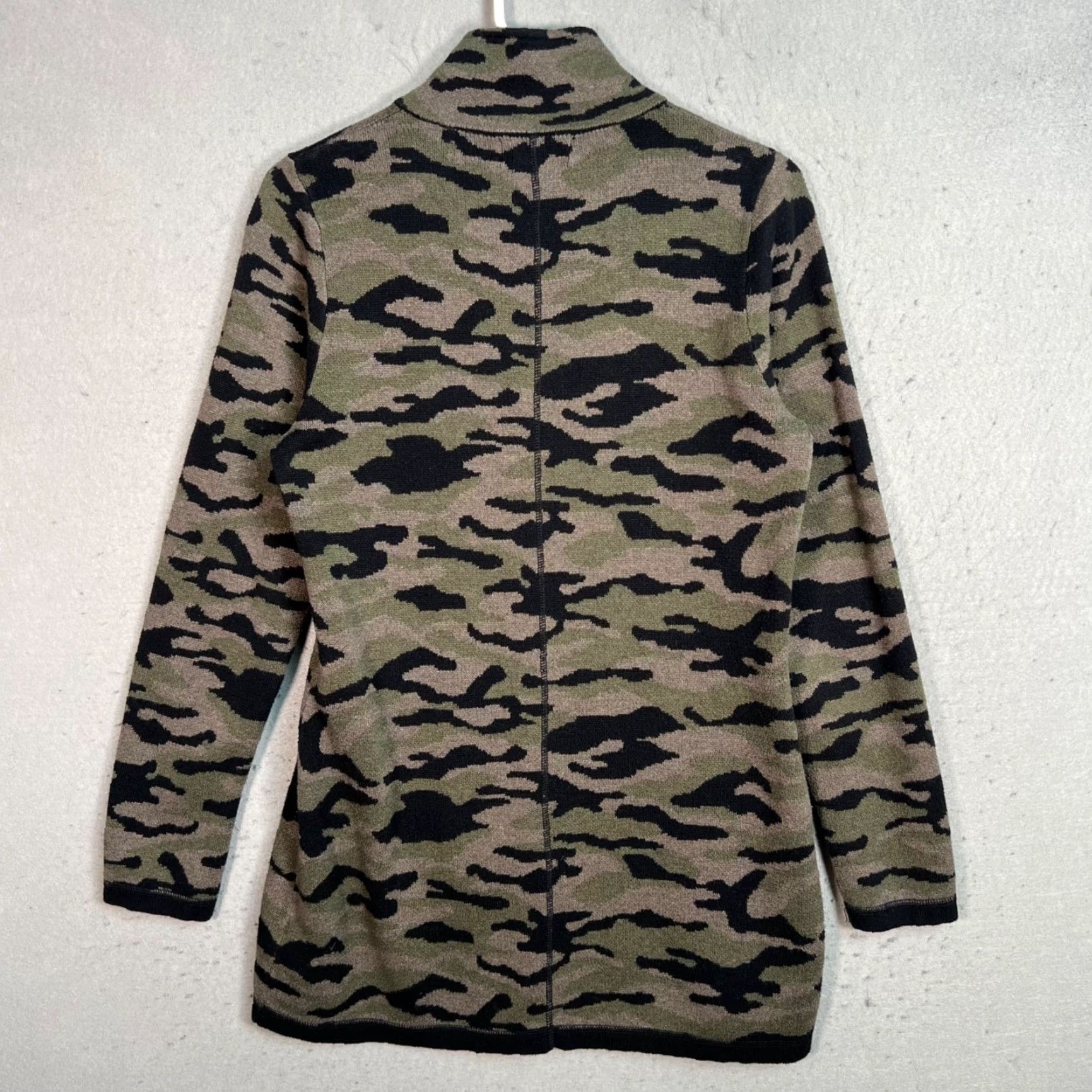 Cynthia Rowley VINTAGE Cynthia Rowley Camouflage Zip-Up Jacket Women Medium Green Cotton Knit Casual Fall Winter Size M / US 6-8 / IT 42-44 - 2 Thumbnail