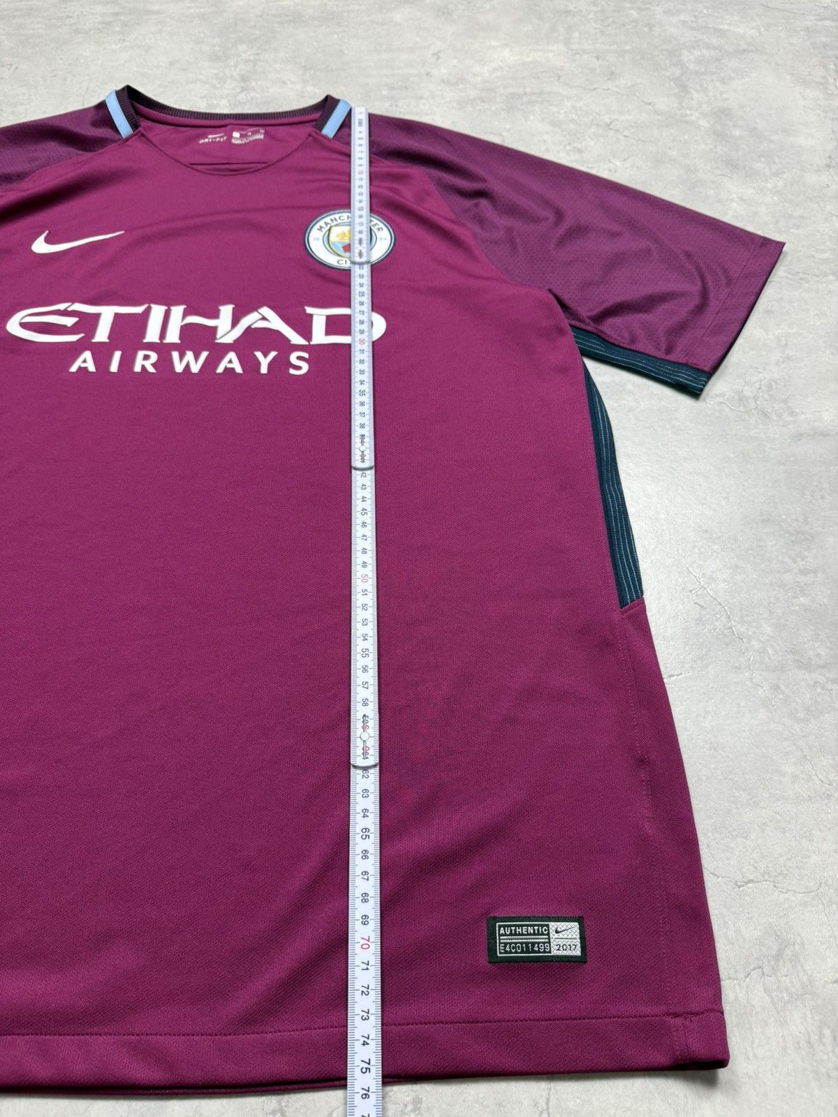Nike Nike Manchester City 2017 Size US XL / EU 56 / 4 - 5 Thumbnail