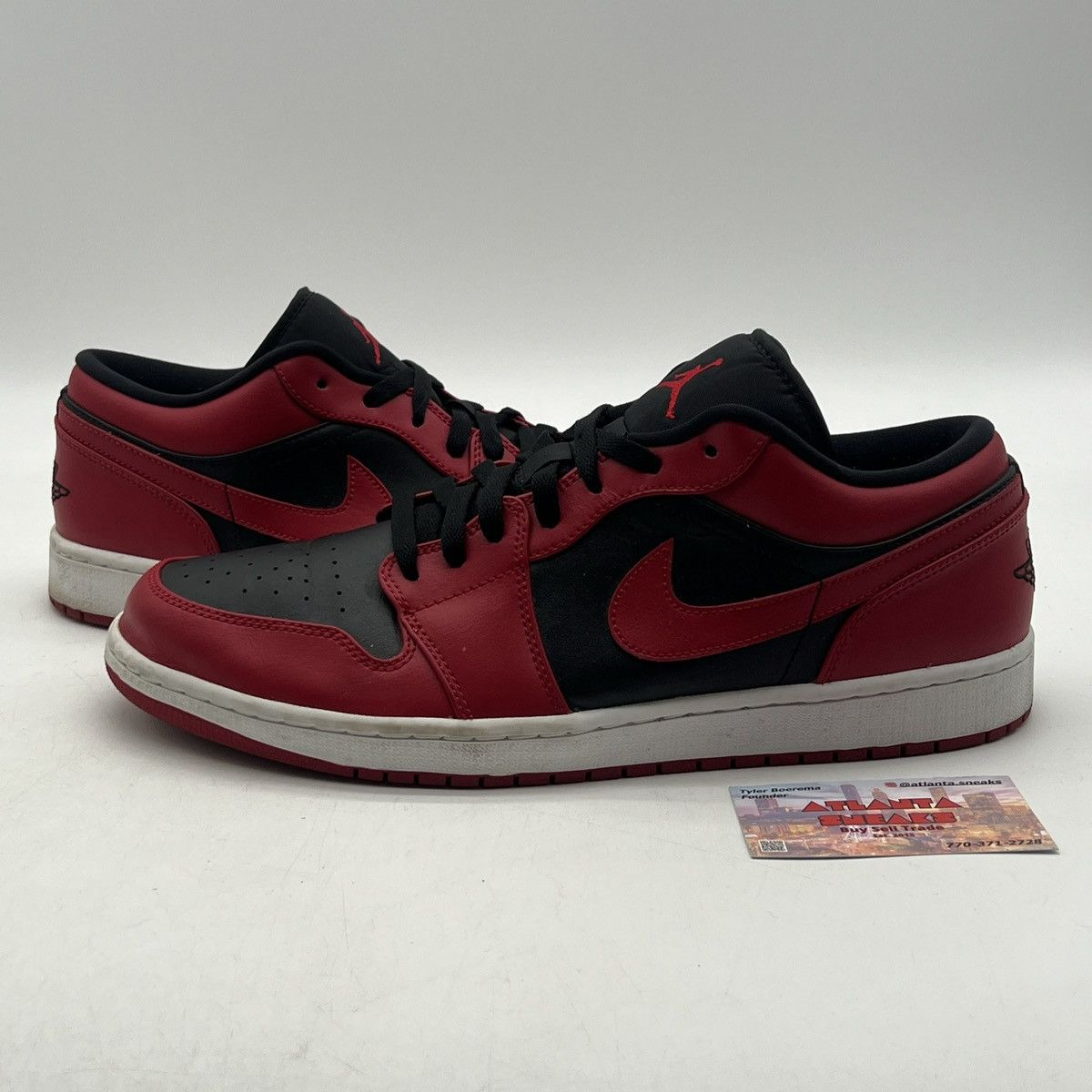 Nike Air Jordan 1 low reverse bred Size US 13 / EU 46 - 1 Thumbnail