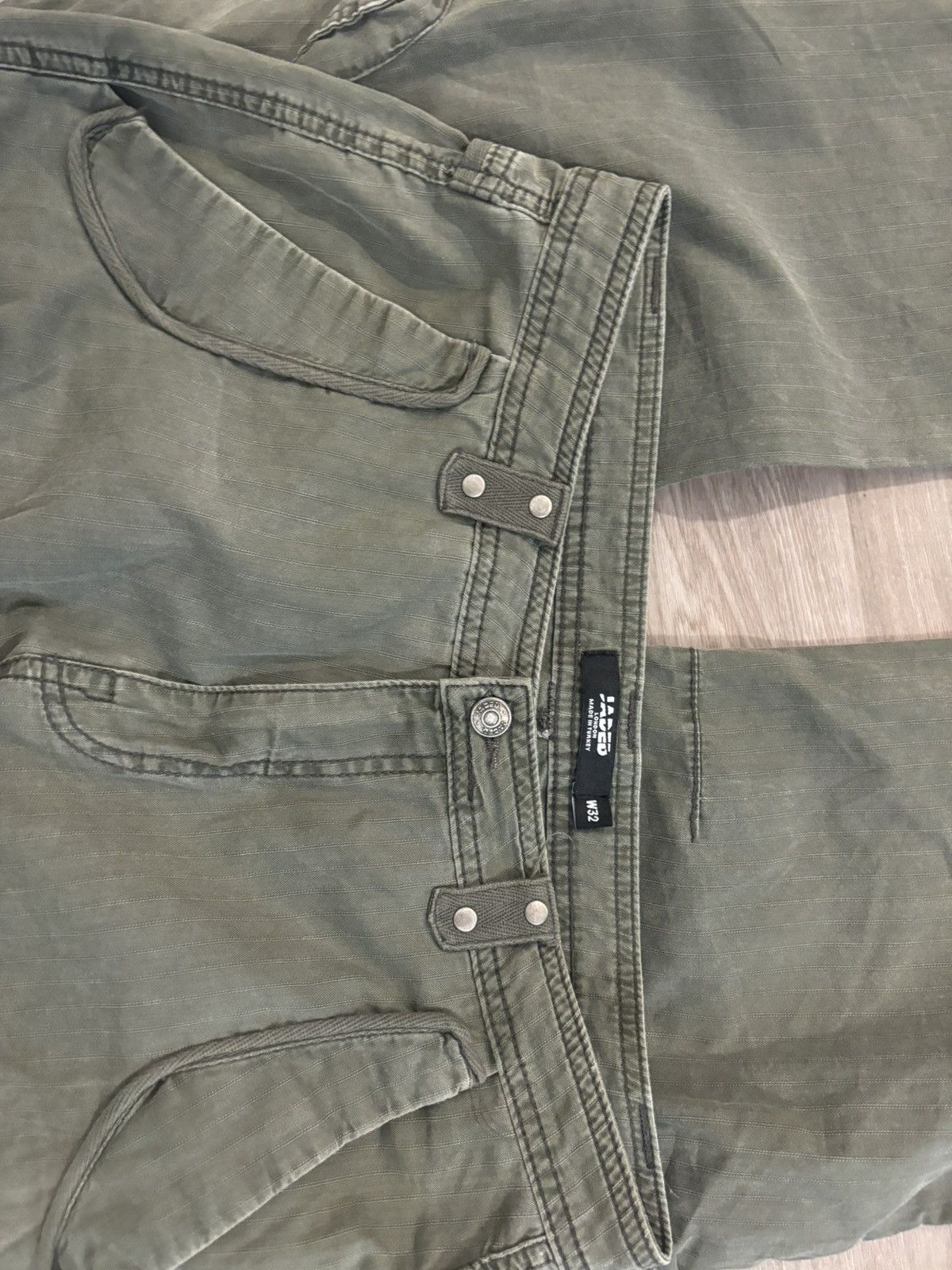 Jaded London Jaded London “ Khaki Straight Leg Cargo Trousers” Size US 32 / EU 48 - 4 Thumbnail