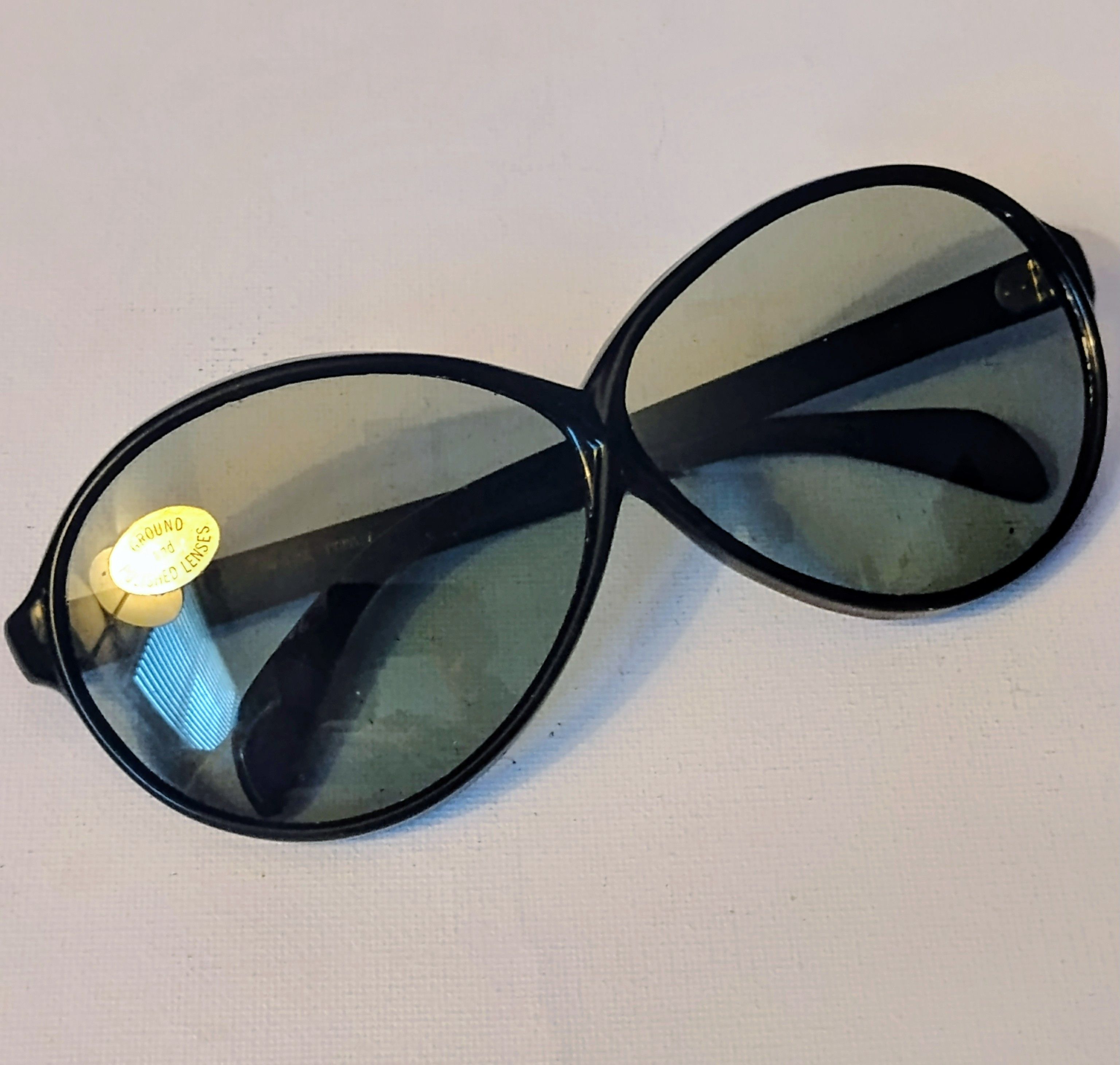 Vintage Vintage Black Unisex Sunglasses NOS ITALY Size ONE SIZE - 2 Thumbnail