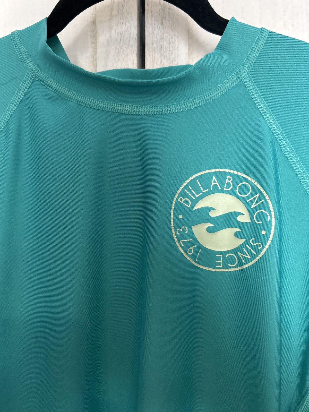 Billabong Billabong Women’s Long Sleeve Rash Guard Swim Surf Shir 0009 Size S / US 4 / IT 40 - 2 Thumbnail