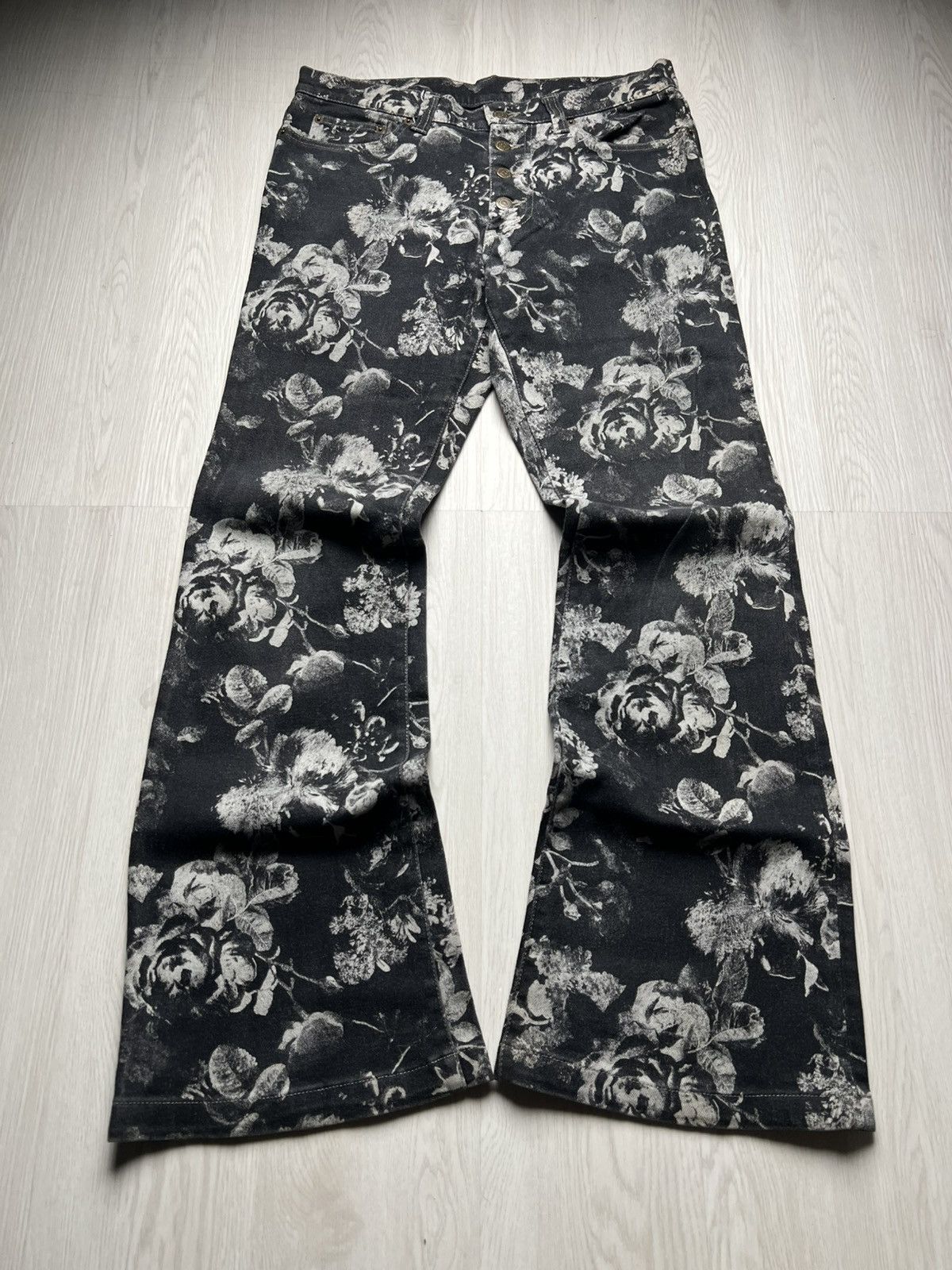 Tornado Mart Tornado Mart Black Rose Flared Denim vkei Lgb Kmrii style Size US 32 / EU 48 - 1 Thumbnail