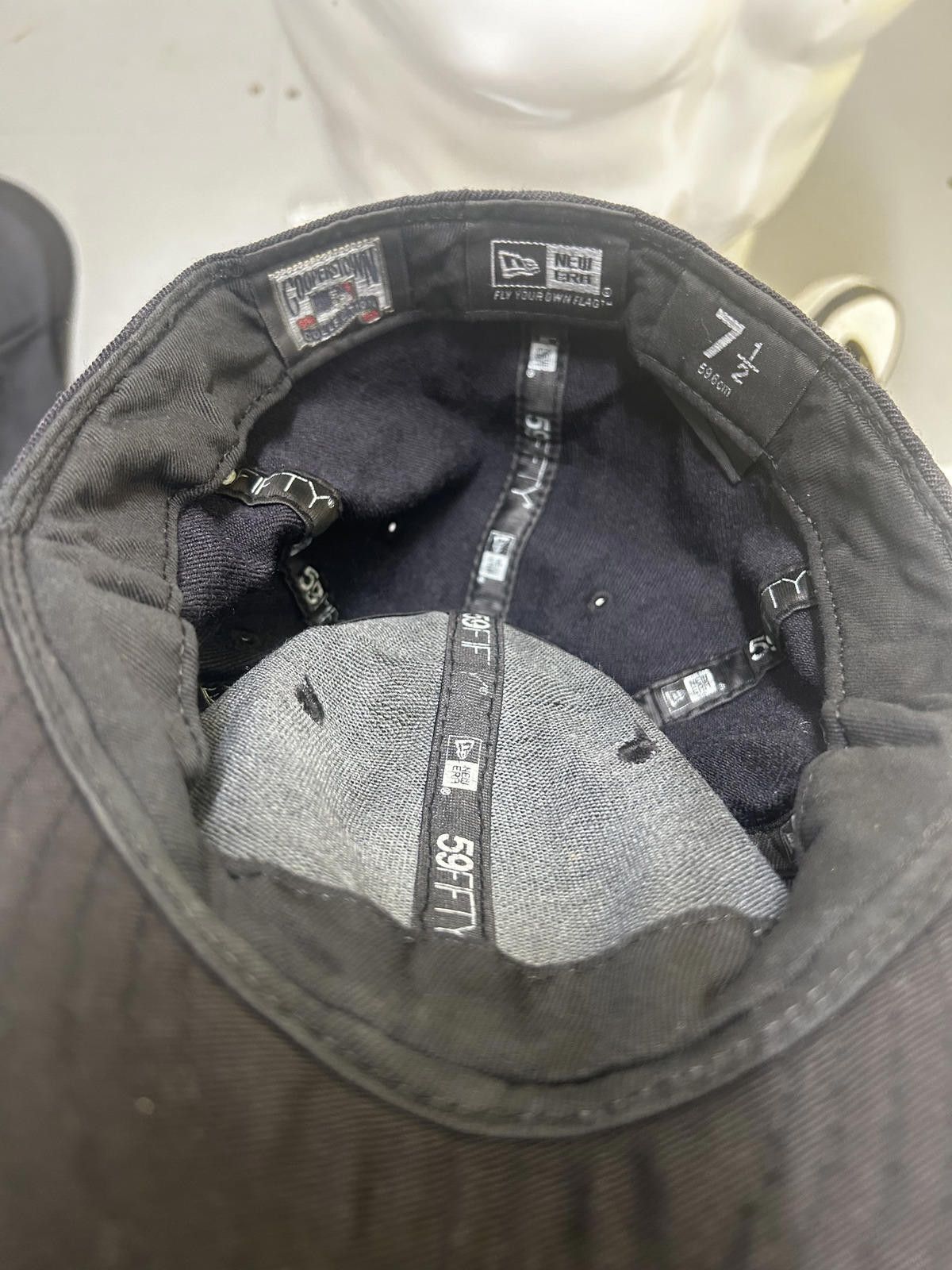 New Era Stylish Black and Gold Cap - Star Logo Size ONE SIZE - 5 Thumbnail