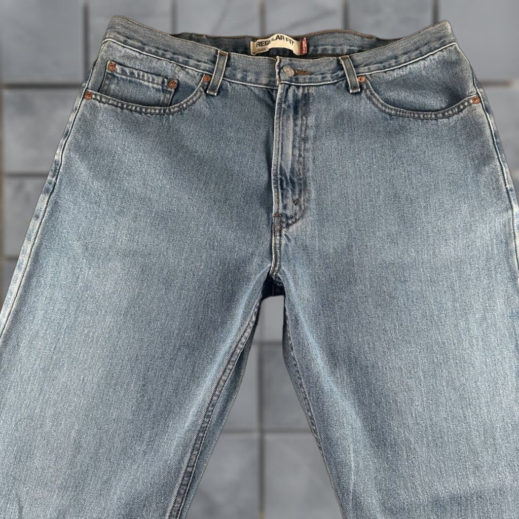Levi's Levi's 505 Jeans Mens 38x30 Regular Fit Light Blue Straight Blue Jeans 2000s Vintage? No, Regular? No Size US 38 / EU 54 - 1 Thumbnail