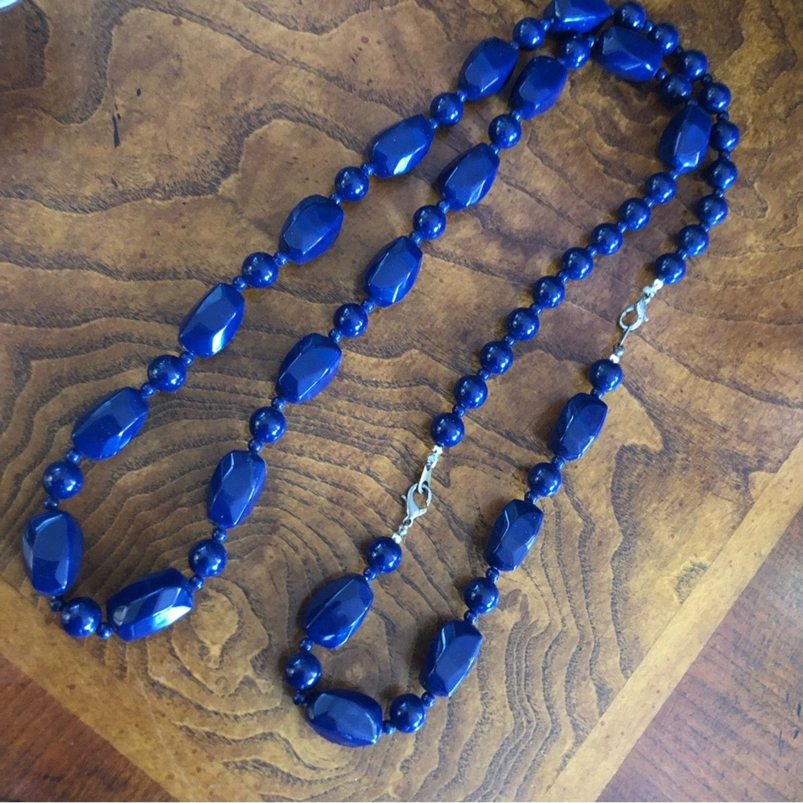 Jewelry Modern vintage chunky navy bead necklace Size ONE SIZE - 8 Thumbnail