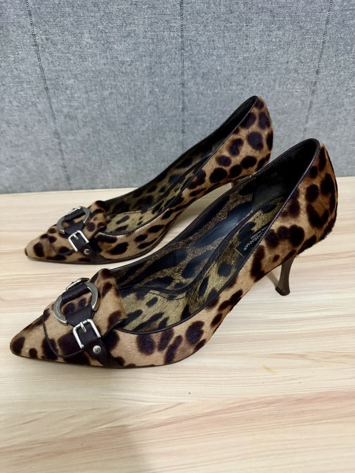 Dolce & Gabbana Dolce & Gabbana leopard print pony hair heels Size US 8 / IT 38 - 5 Thumbnail