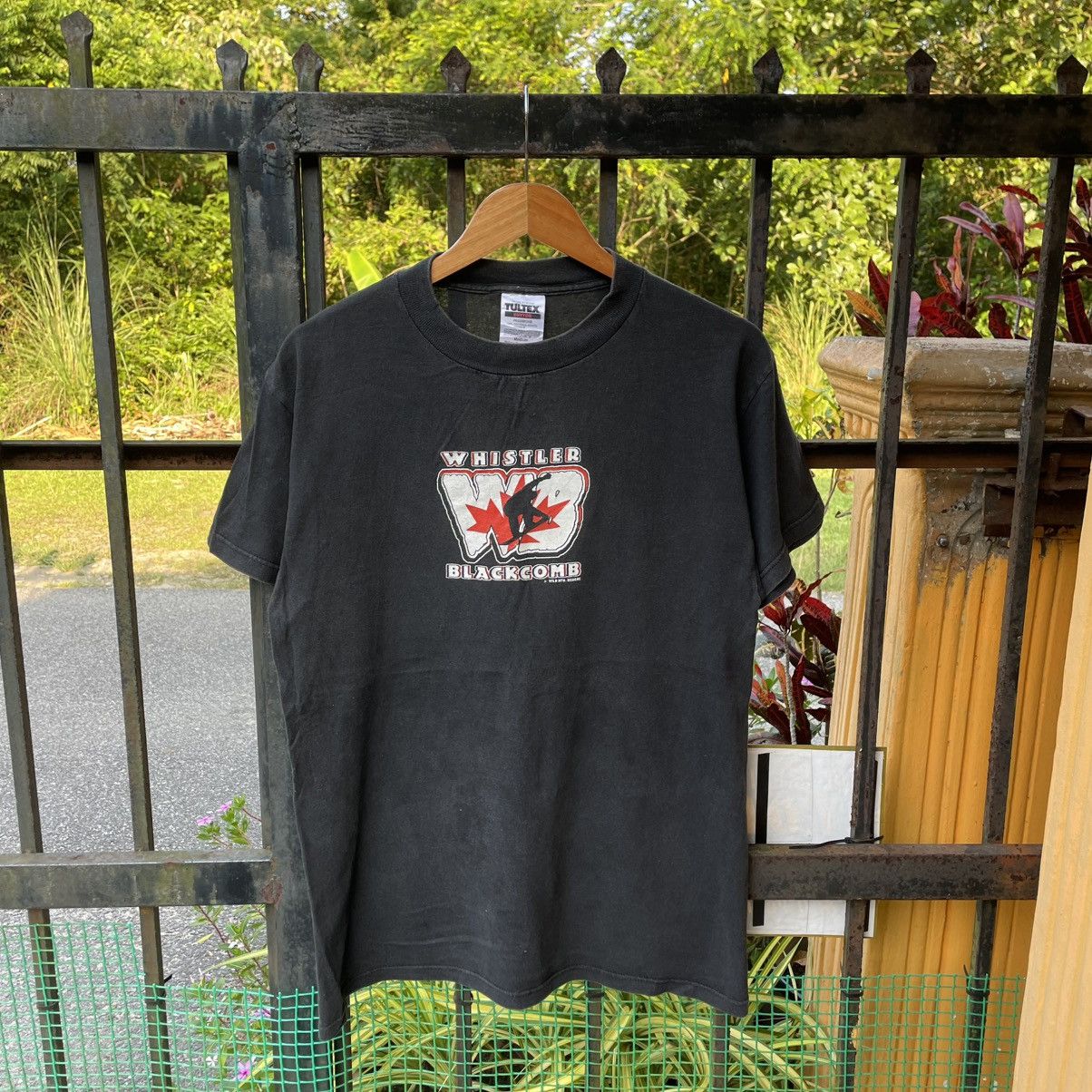 Welcome Skateboards 🔥Vintage 90s Whistler Black Comb Skateboard Tee Size US M / EU 48-50 / 2 - 1 Thumbnail
