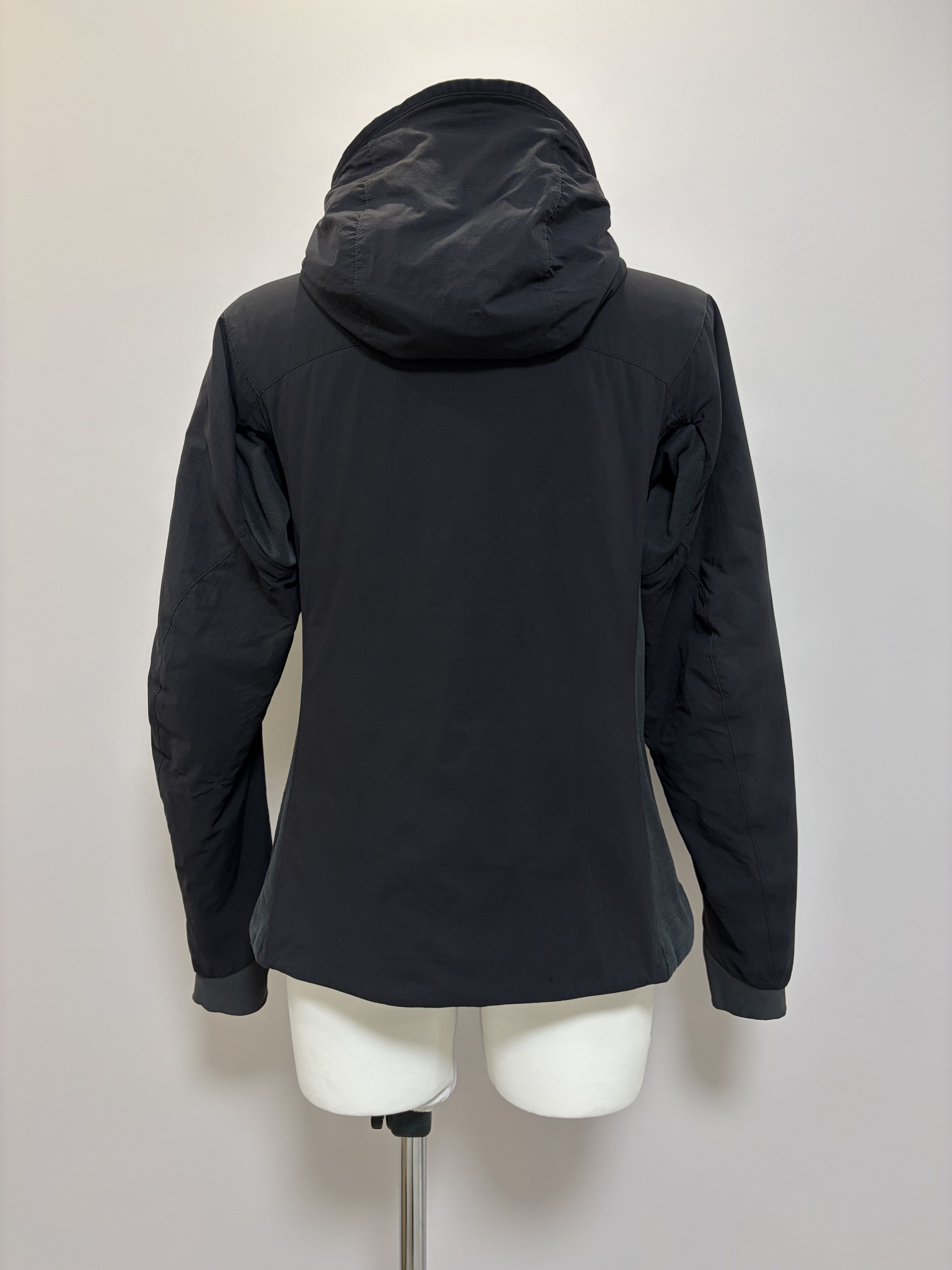Arc'teryx ARC'TERYX Atom LT Hoody Jacket Lightweight Outdoor Gorpcore Size M / US 6-8 / IT 42-44 - 3 Thumbnail