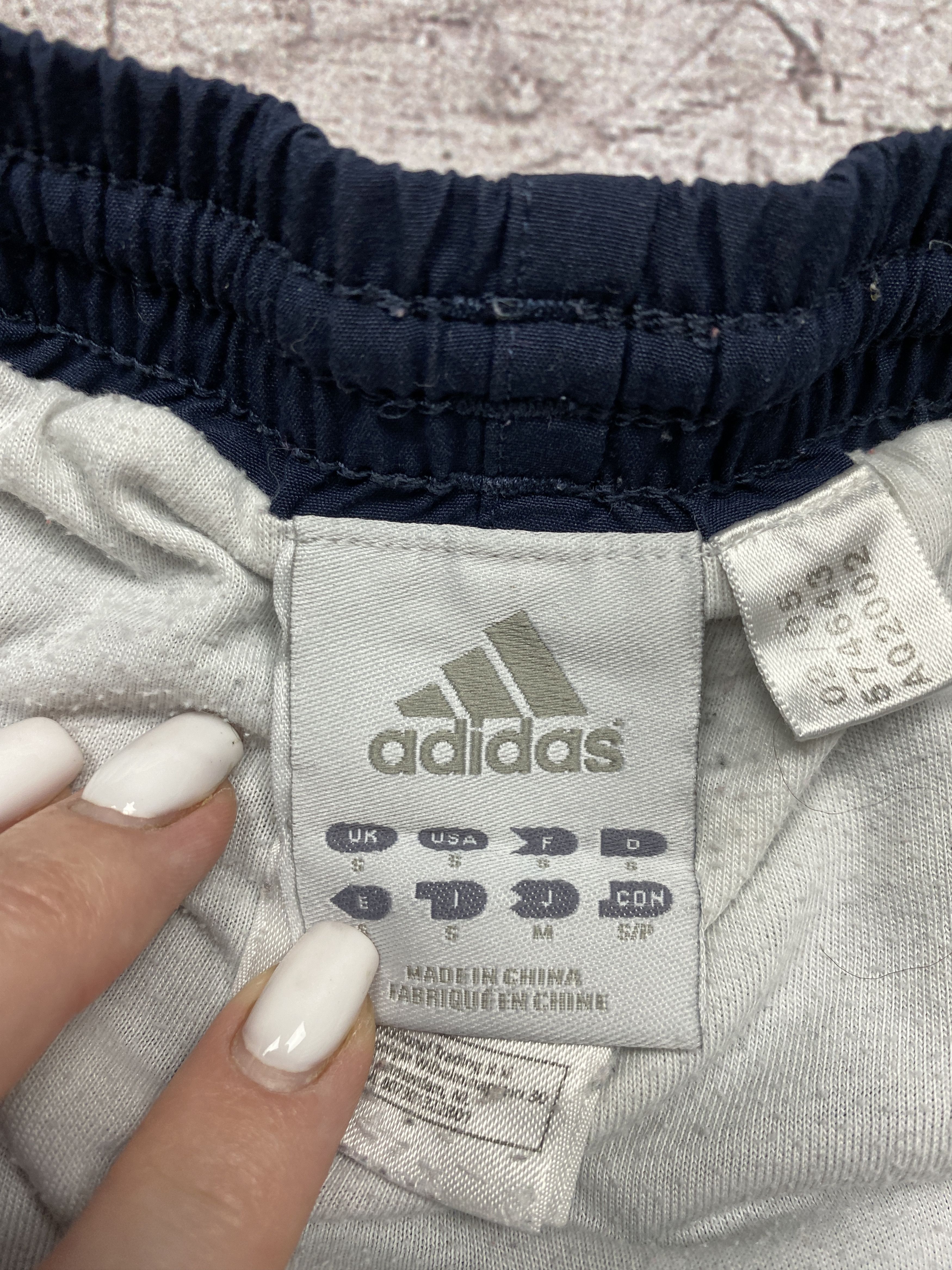 Adidas × Vintage Adidas Vintage Mens Nylon Shorts Size US 30 / EU 46 - 4 Thumbnail