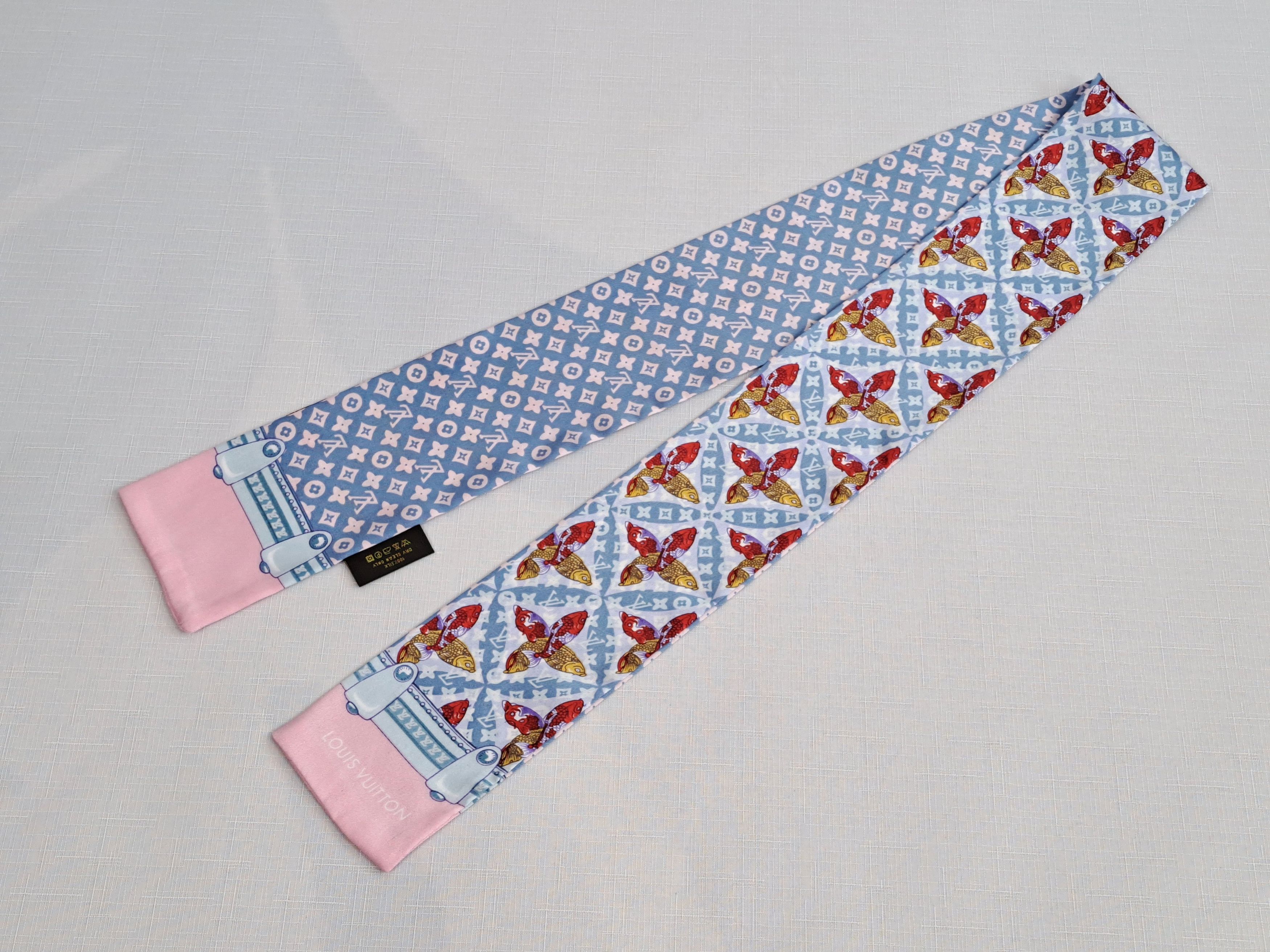 Louis Vuitton × Vintage LOUIS VUITTON monogram koi fish silk twilly/bandeau/scarf. Size ONE SIZE - 7 Thumbnail