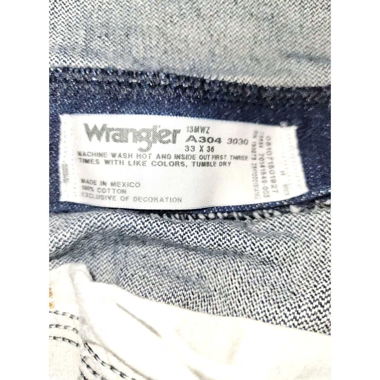Wrangler VINTAGE Wrangler 13MWZ Jeans Men's 33x34 Blue Denim Straight 90s Cowboy Regular Size US 33 - 2 Thumbnail