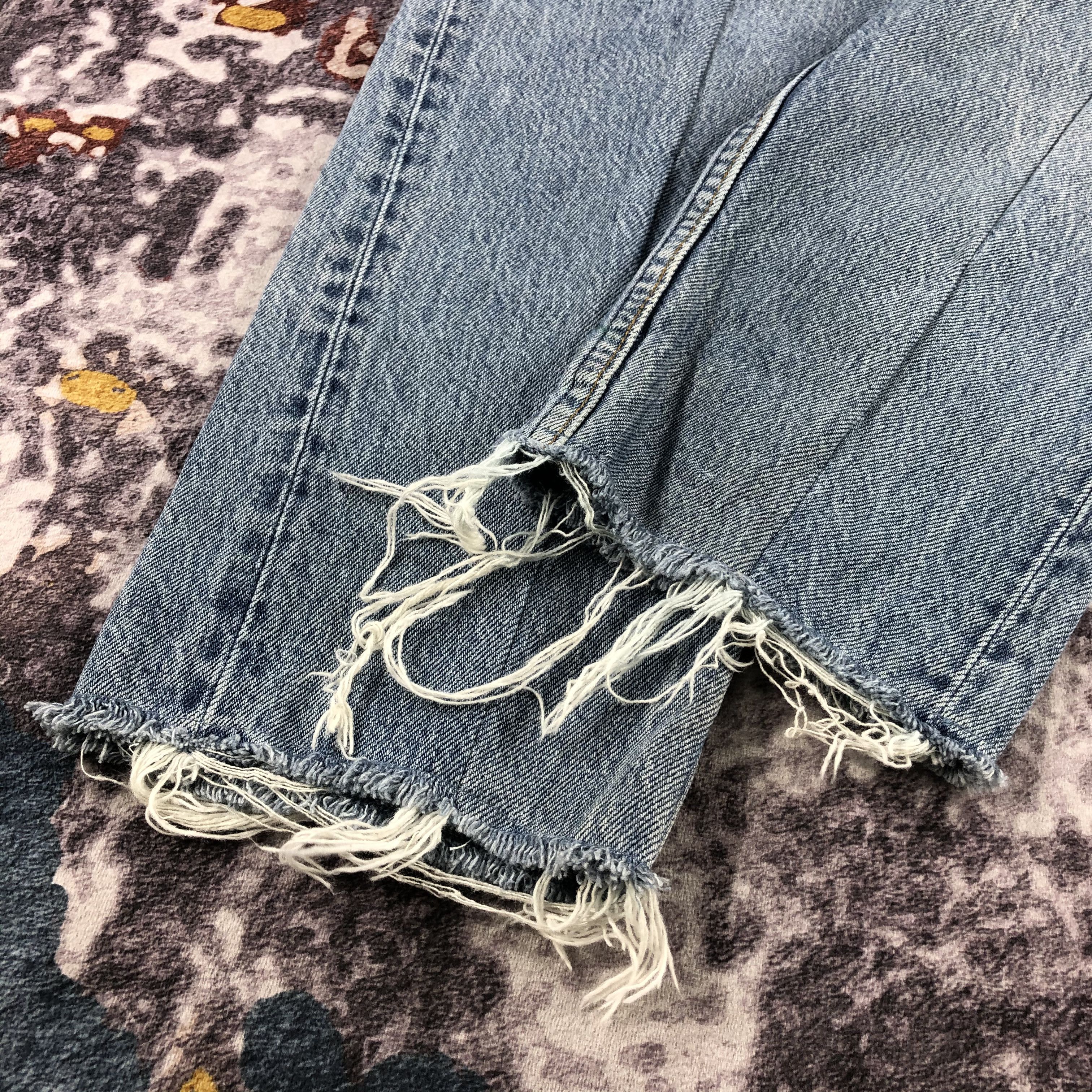 Levi's Vintage 90s Blue Wash Levis 501 Jeans-JM2239 Size US 35 - 4 Thumbnail
