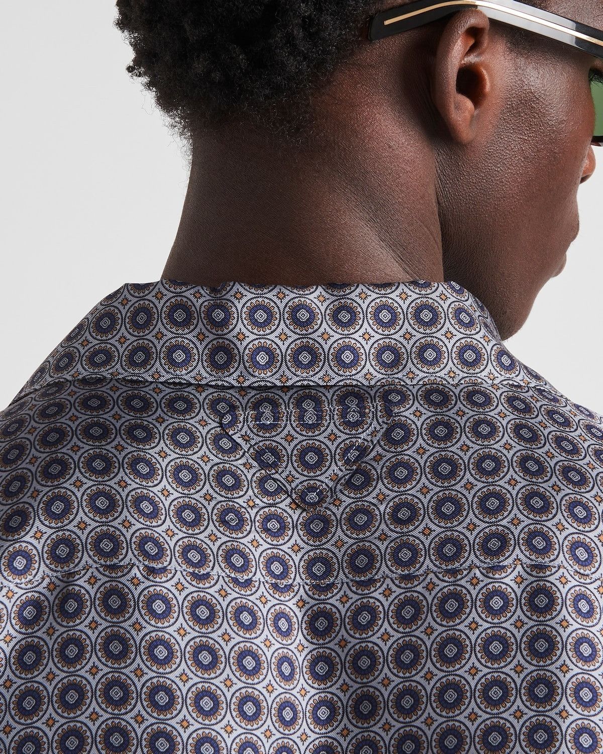 Prada oc11z0625 Shirt in Grey Size US S / EU 44-46 / 1 - 3 Thumbnail