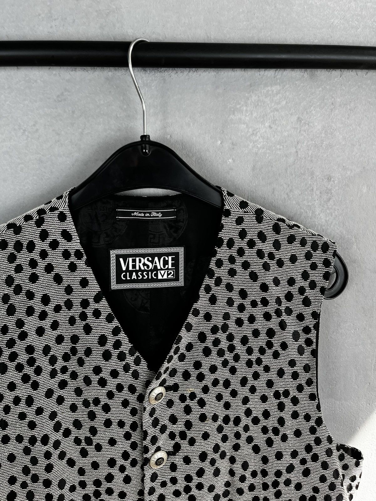 Versace × Versace Jeans Couture × Versus Versace Versace Classic v2 vest vintage 90s Size US M / EU 48-50 / 2 - 2 Thumbnail