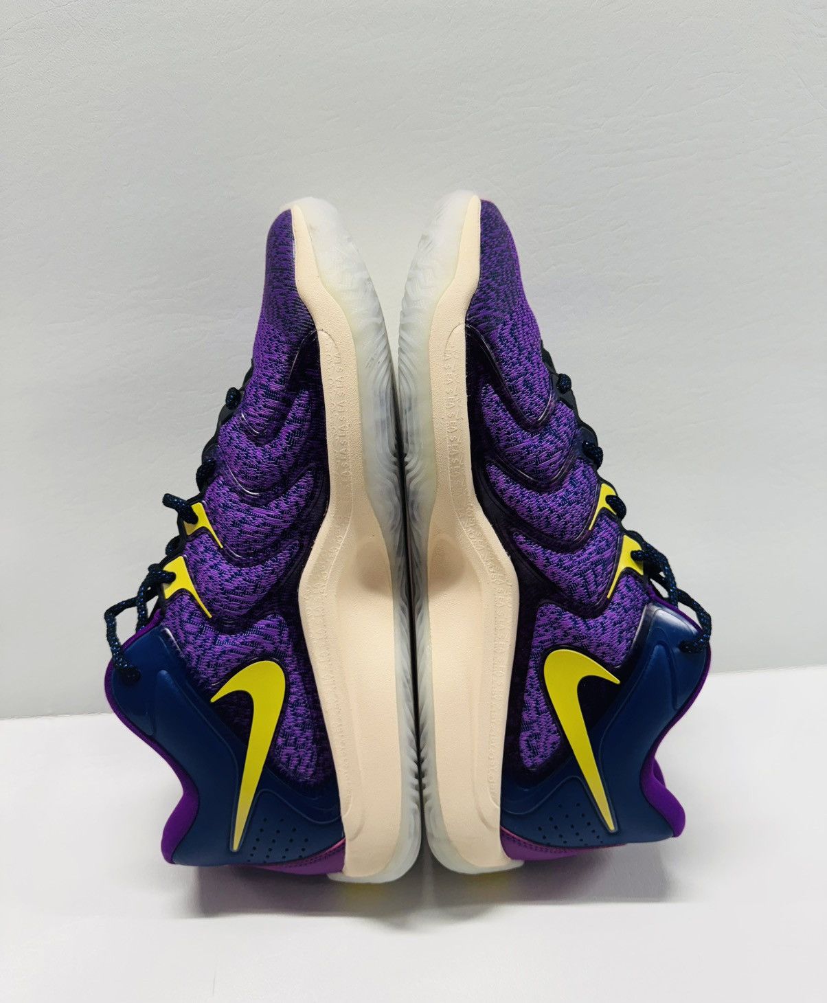 Nike Nike KD 17 Vivid Purple Blue Yellow Size US 11.5 / EU 44-45 - 3 Thumbnail