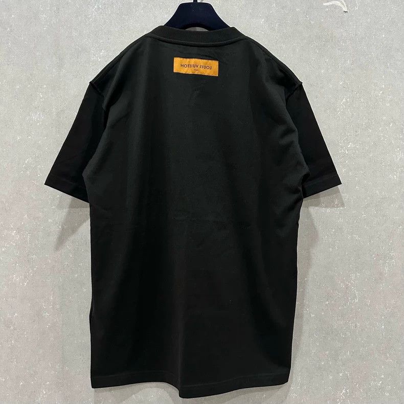 Louis Vuitton Louis Vuitton Black printed logo short sleeve Size US L / EU 52-54 / 3 - 2 Thumbnail