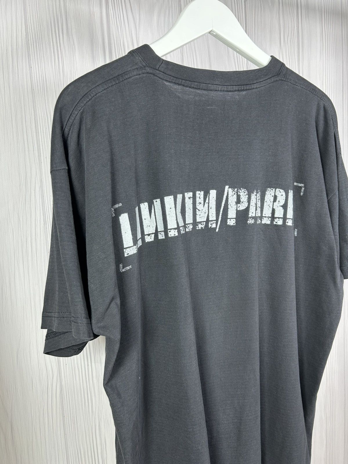 Band Tees Rare! Vintage 2002 Linkin Park Hybrid Theory Album T-Shirt Size US XL / EU 56 / 4 - 10 Thumbnail
