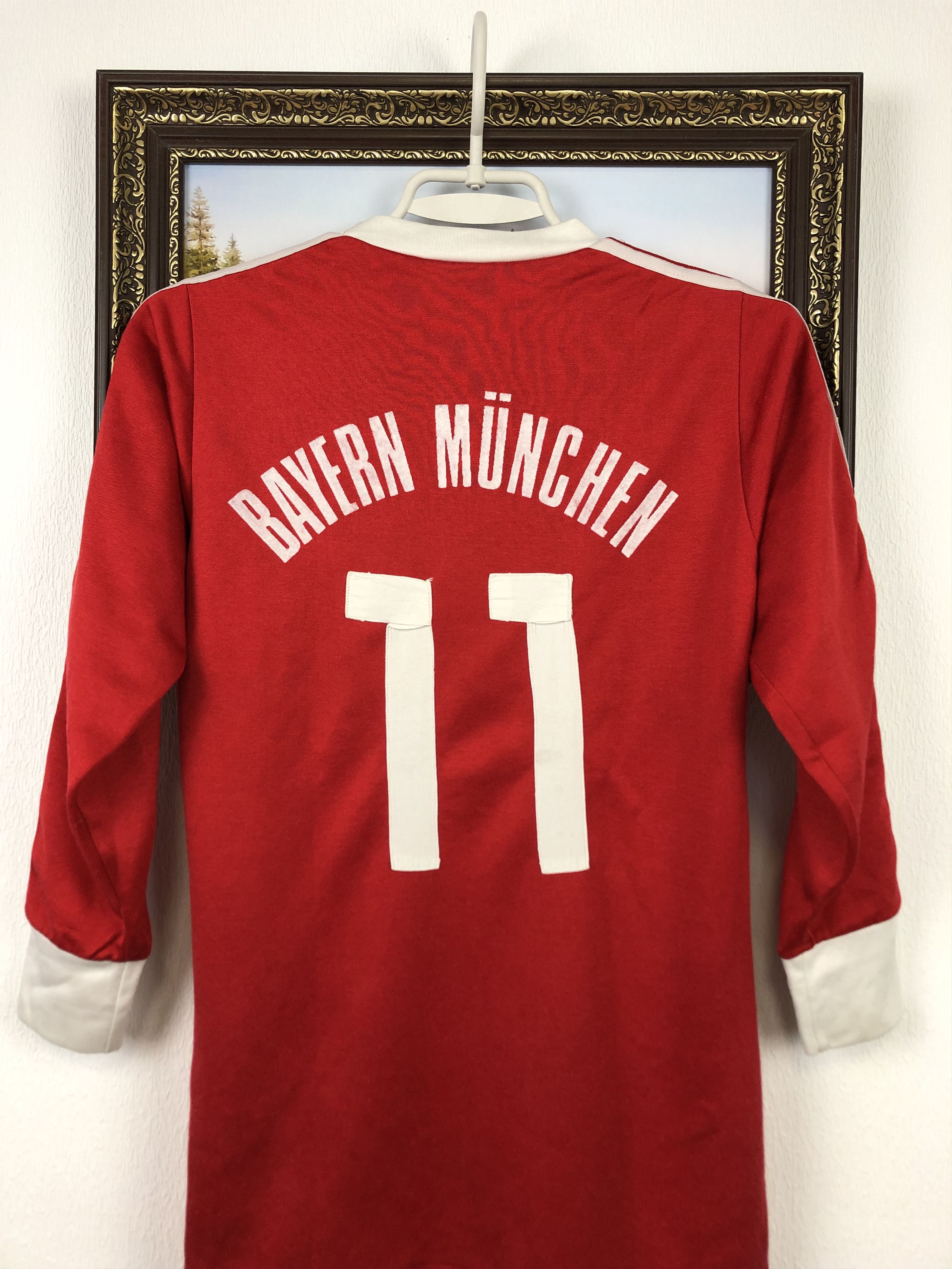 Adidas Bayern Munich football shirt 1982 #11 Long Sleeve Jersey Size US XXS / EU 40 - 10 Thumbnail