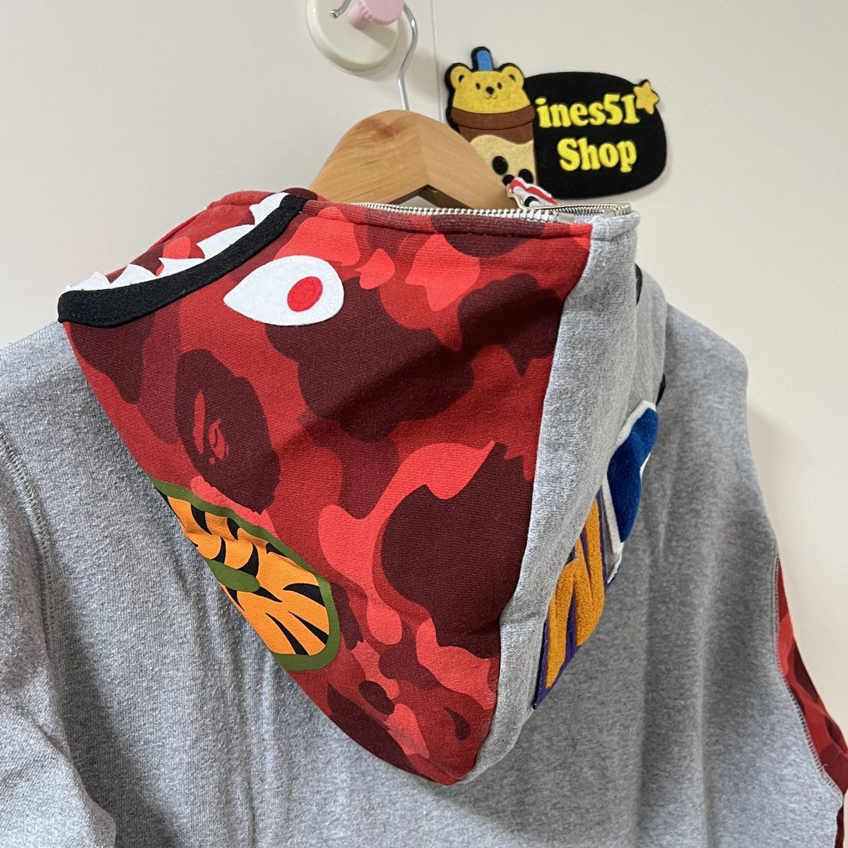 Bape Bape red camo sleeve shark zip up hoodie Size US L / EU 52-54 / 3 - 5 Thumbnail