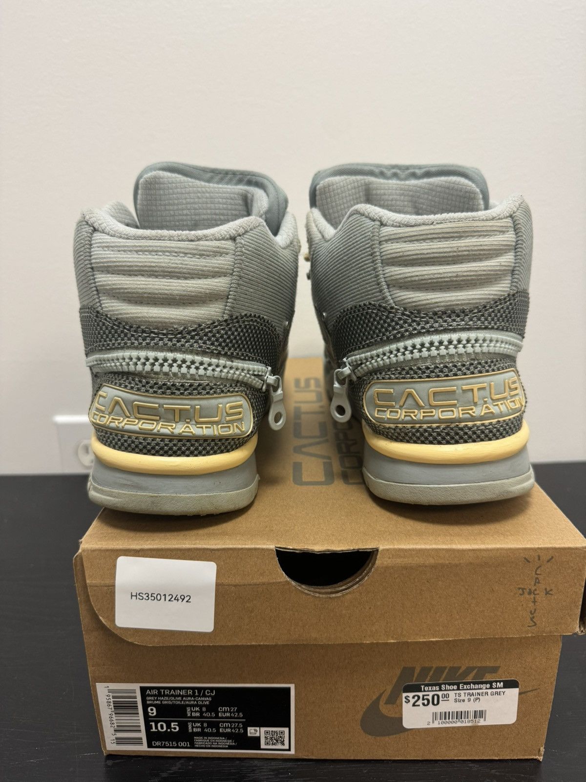Nike Nike air trainer 1 Travis Scott grey haze Size US 9 / EU 42 - 4 Thumbnail