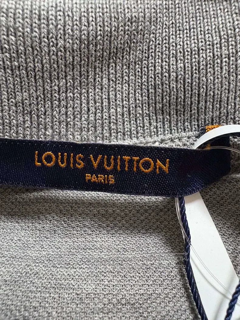 Louis Vuitton Louis Vuitton Solid Button Pullover Short Sleeve Polo Shir Size US XXL / EU 58 / 5 - 3 Thumbnail