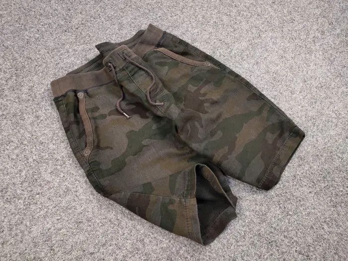 True Religion True Religion Vintage 90's Camo Logo Cotton Casual Shorts Size US 34 / EU 50 - 2 Thumbnail