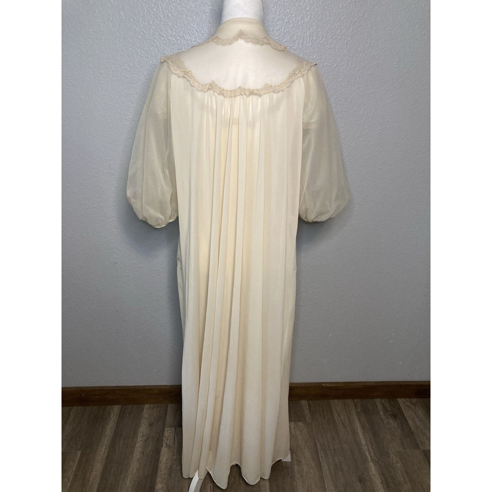 Vintage 40s/50s Artemis Nightgown Robe 32 Peignoir Lace Lingerie Size XS / US 0-2 / IT 36-38 - 16 Thumbnail