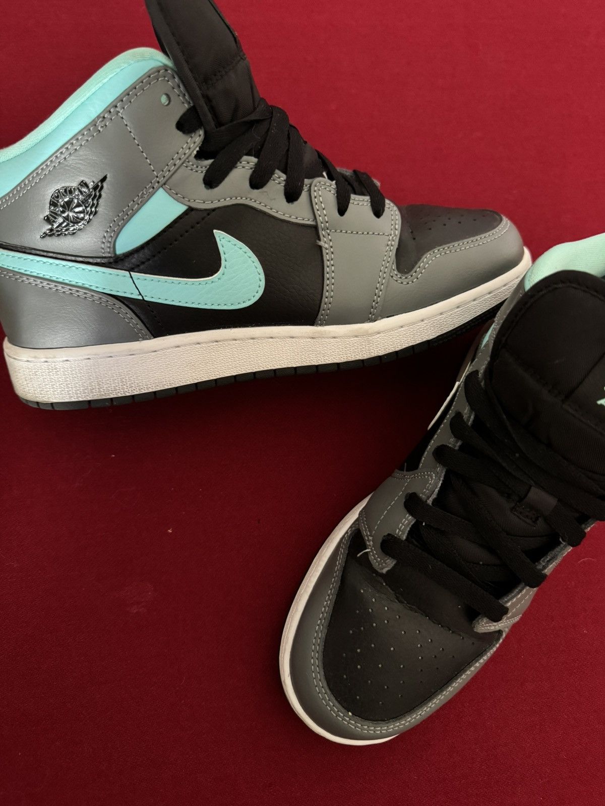 Nike Nike Air Jorden 1 mid gray and aqua Size US 7 / EU 40 - 4 Thumbnail