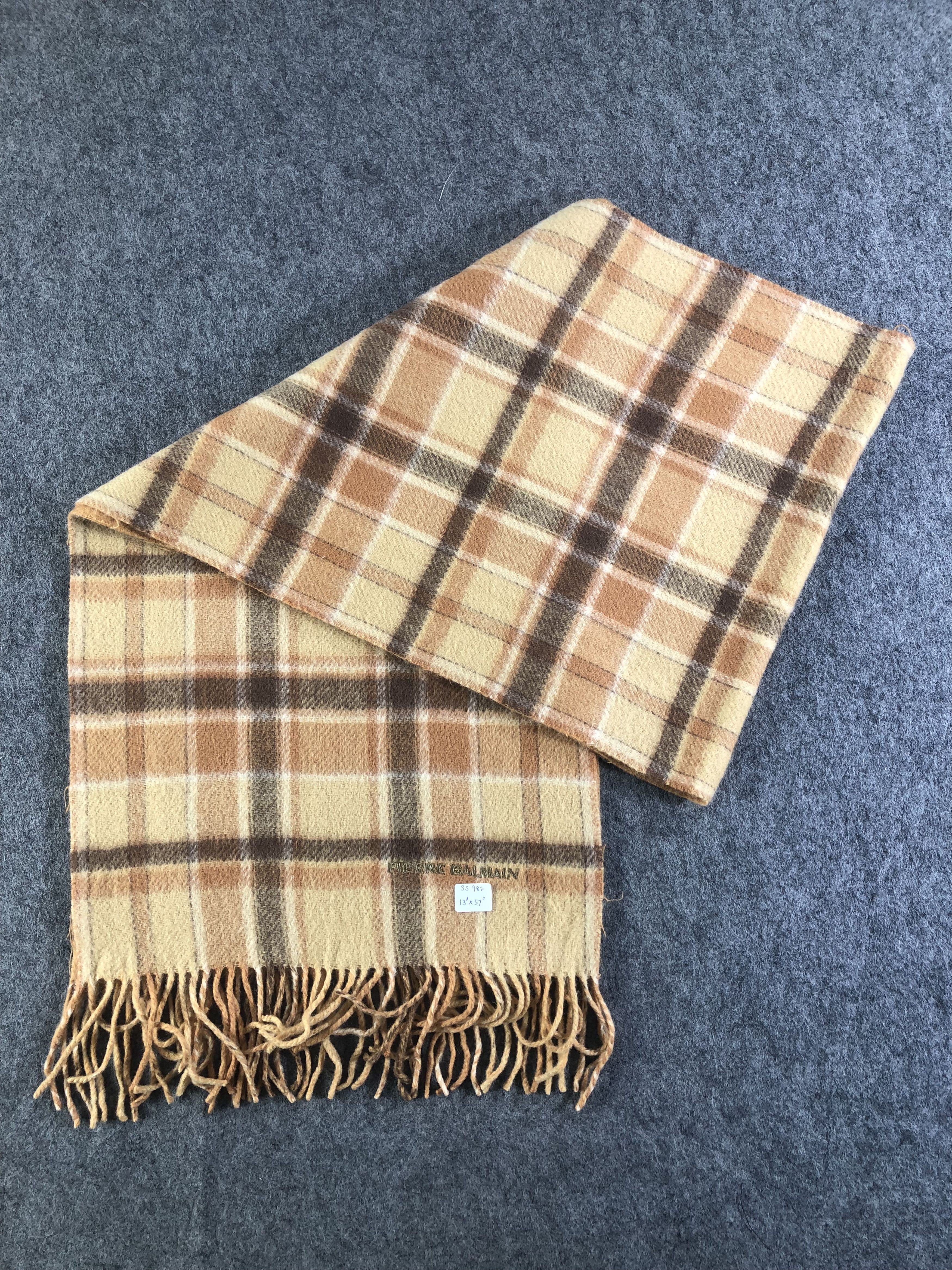 Pierre Balmain Pierre Balmain Scarf / Muffler / Neckwear Size ONE SIZE - 5 Thumbnail
