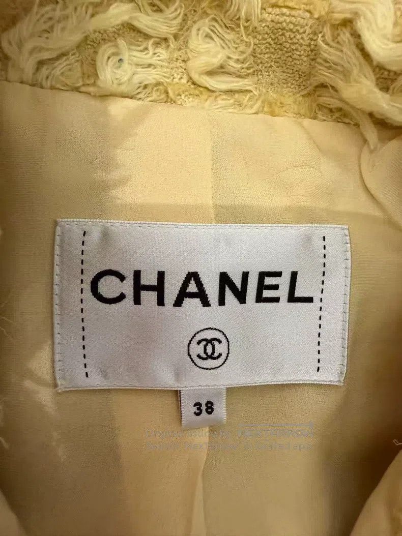 Chanel Chanel 21C Early Spring Vacation Series Goose Yellow Tasse Size XS / US 0-2 / IT 36-38 - 3 Thumbnail