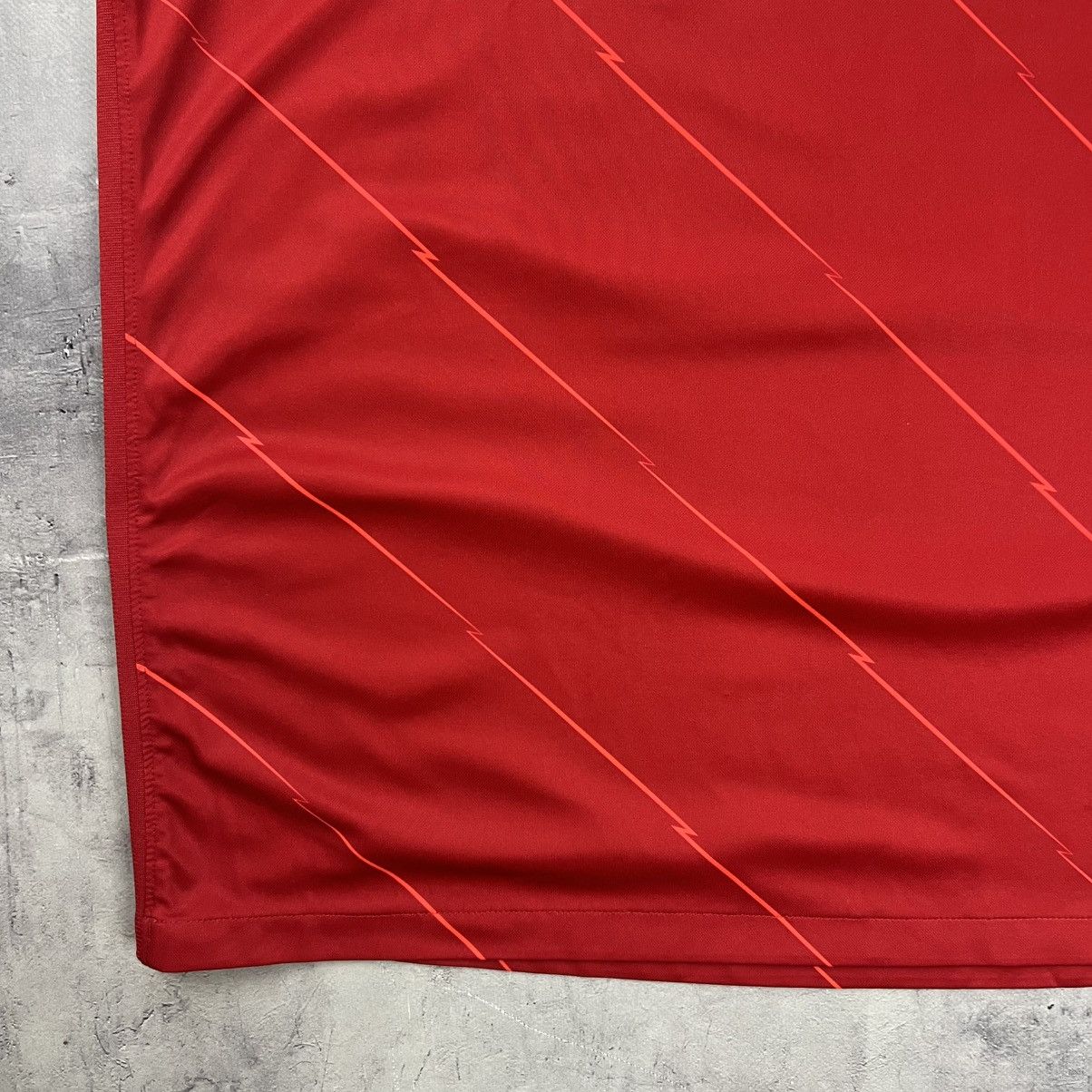 Nike Rare! Salah 11 Nike Liverpool Soccer Jersey Shirt Size US XL / EU 56 / 4 - 10 Thumbnail