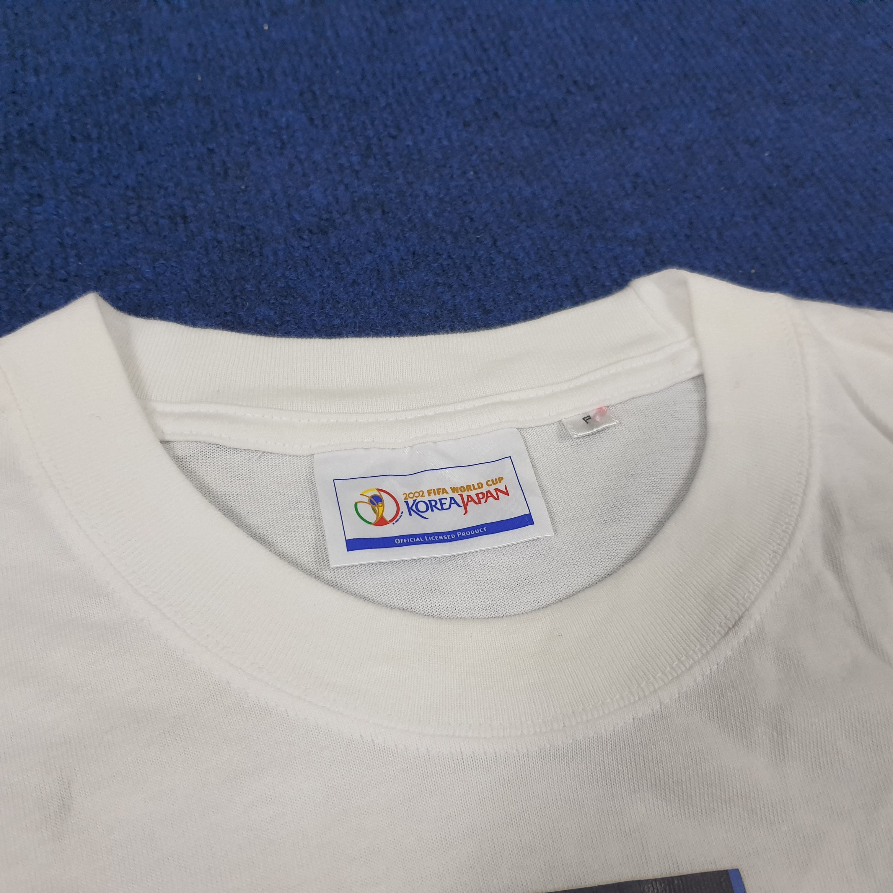 Vintage Vintage FIFA World Cup Korea Japan 2002 Soccer T-shirts Size US L / EU 52-54 / 3 - 4 Thumbnail