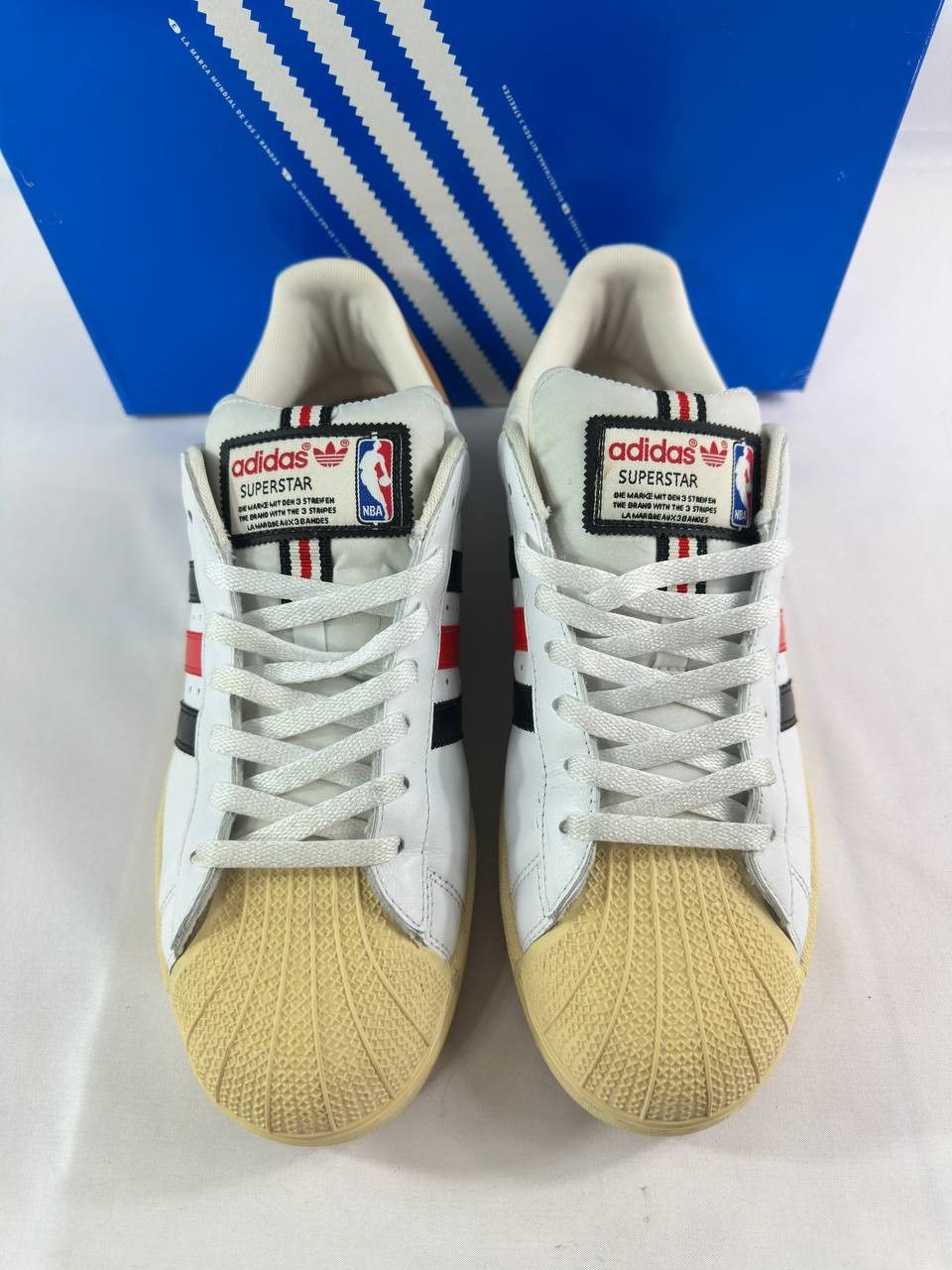 Adidas adidas Superstar 2 NBA 2010 Sneakers Size US 11 / EU 44 - 4 Thumbnail