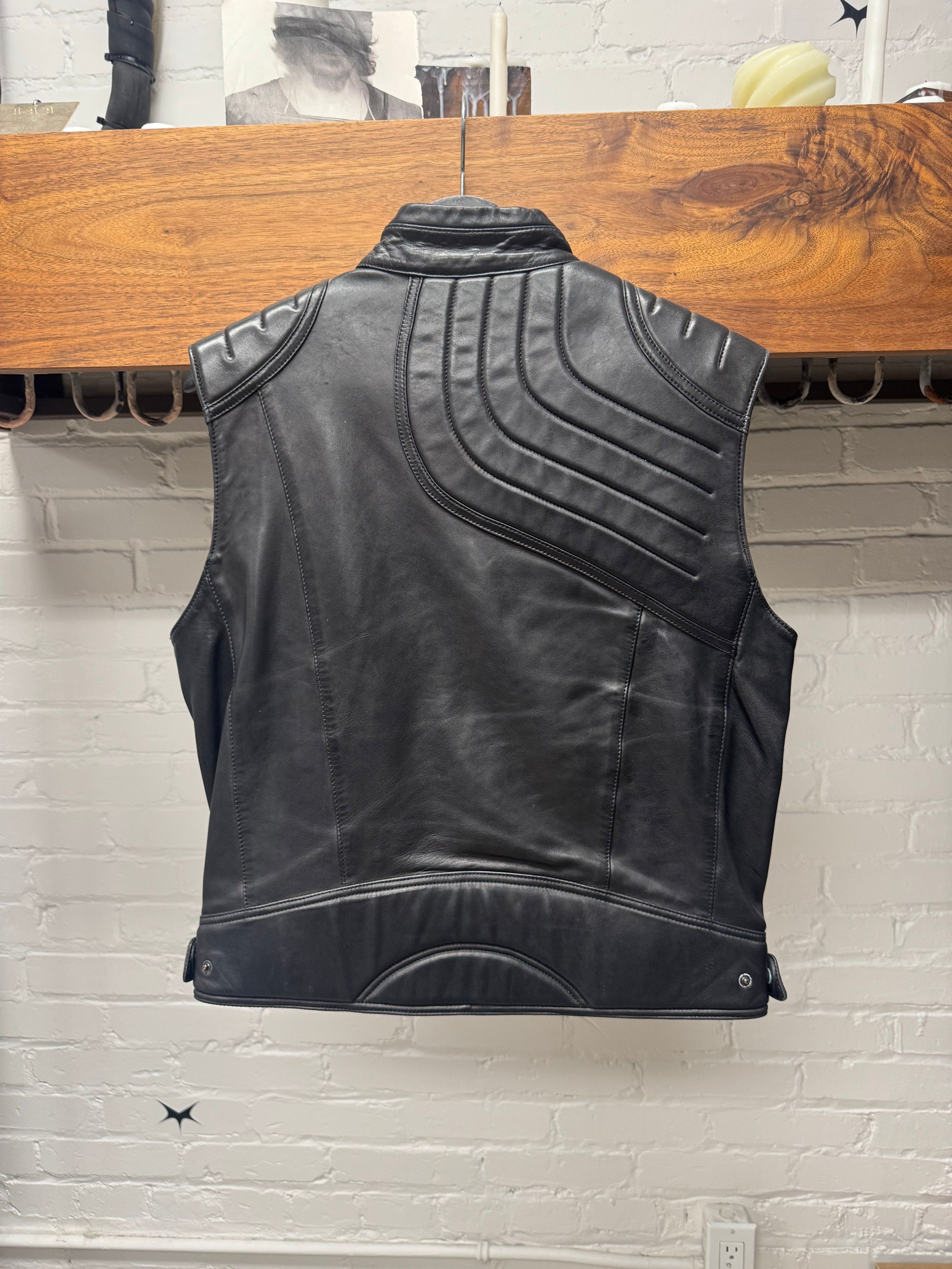 Gucci AW2000 Gucci By Tom Ford ‘Spiral Zip’ Leather Vest Size US M / EU 48-50 / 2 - 5 Thumbnail