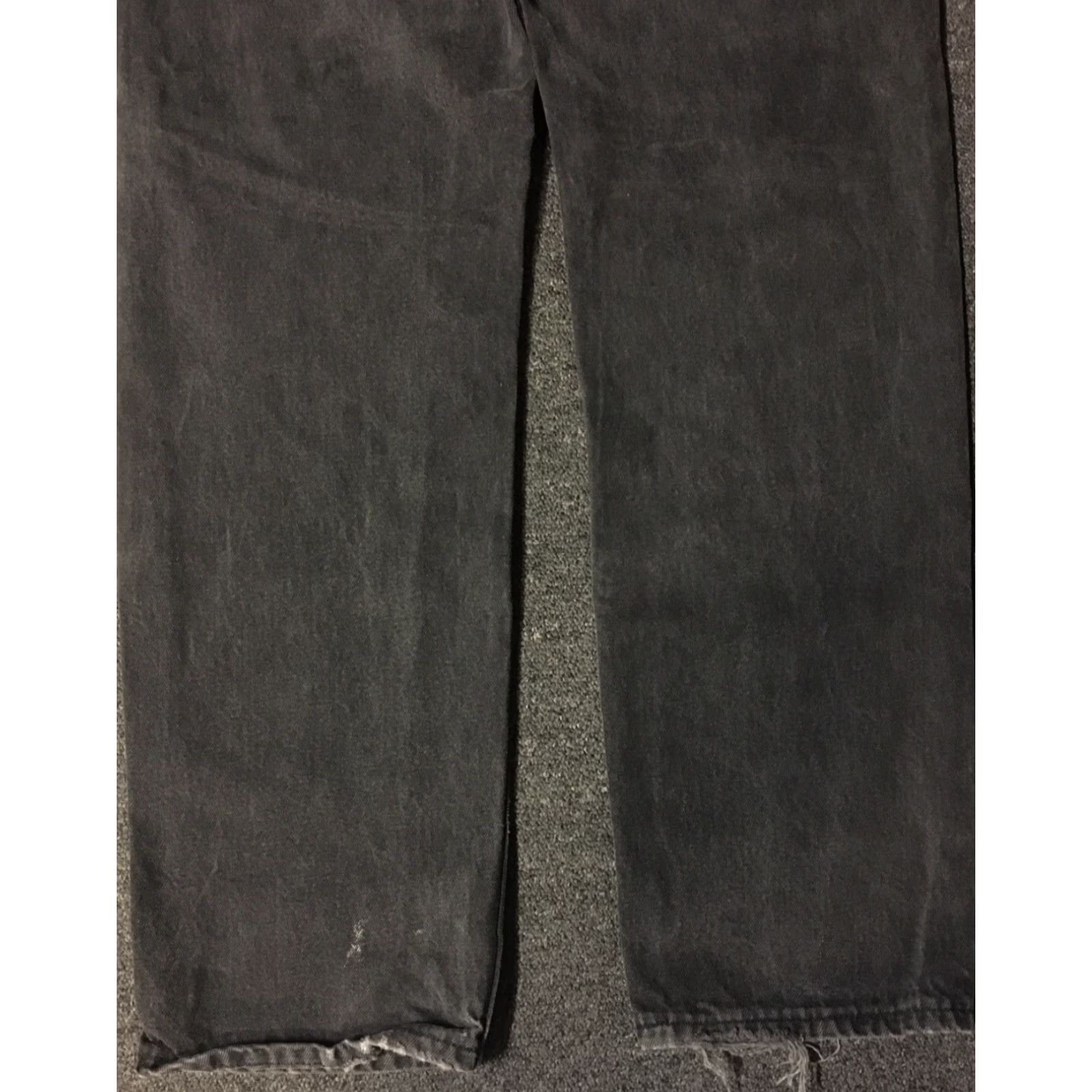 Levi's VINTAGE Levi’s 505 Jeans 36 Regular 32in Black Denim USA Distressed Distress 80s 90s Grunge Biker Punk Skate Men Jeans Size US 36 / EU 52 - 4 Thumbnail