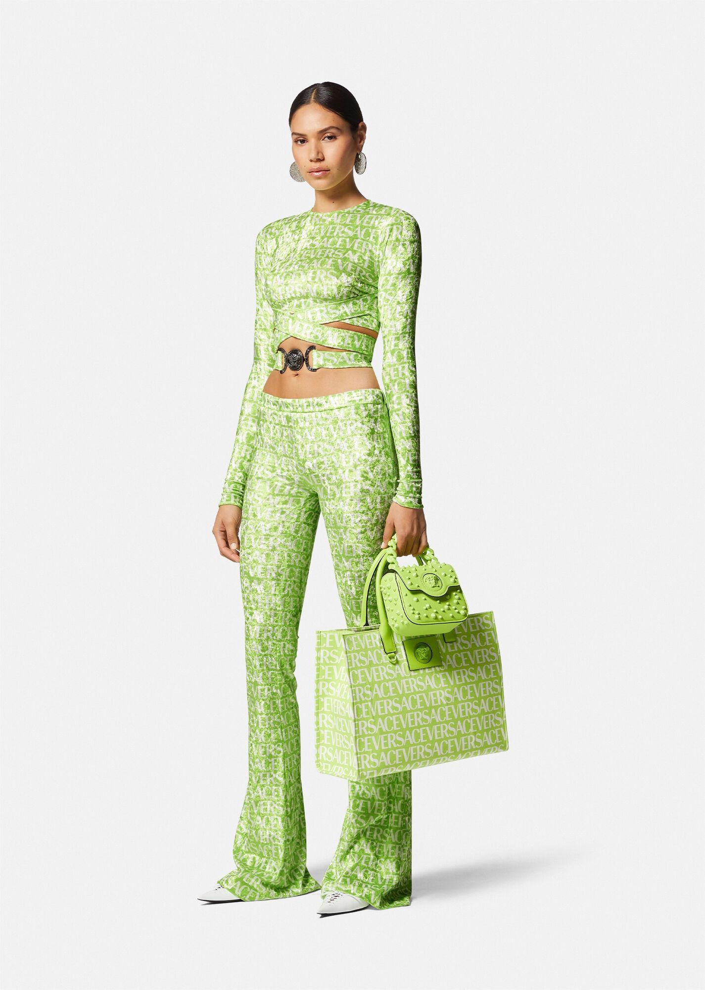 Versace o1y0226 Logo Sweatpant in Light Green/White Size 28" / US 6 / IT 42 - 4 Thumbnail