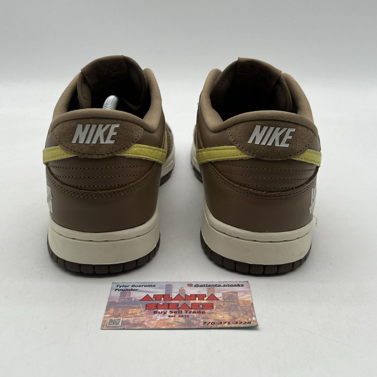 Nike Undefeated x nike dunk low canteen Size US 10 / EU 43 - 3 Thumbnail