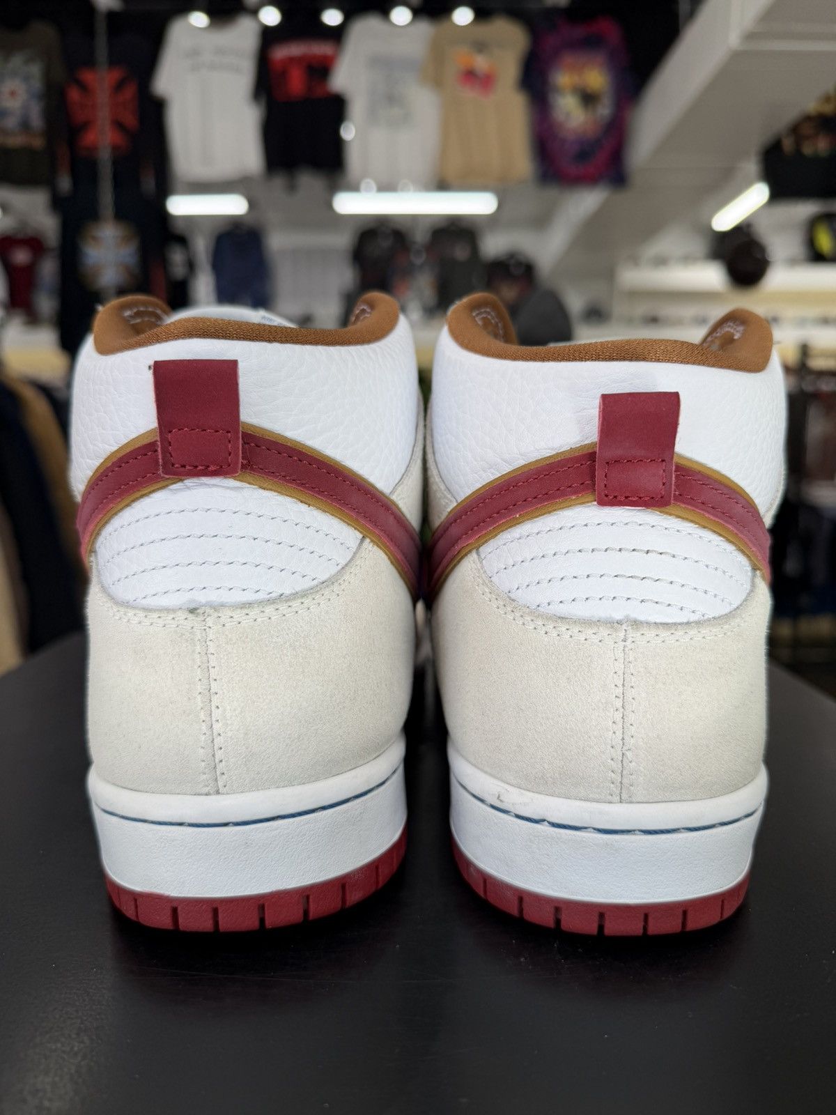 Nike Nike SB Dunk High Sail Bright Crimson Size 9.5 (2020) Size US 9.5 / EU 42-43 - 5 Thumbnail