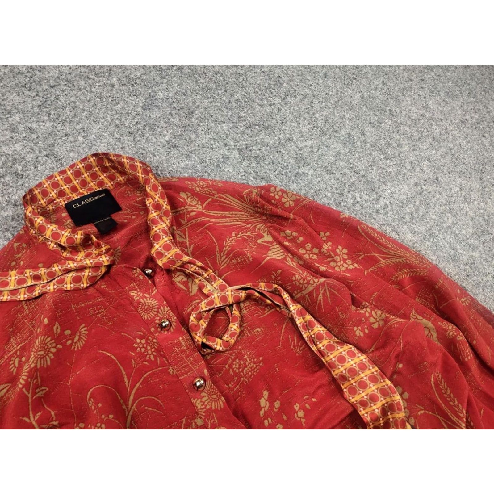 Roberto Cavalli Roberto Cavalli Silk Blouse XL Red Floral Pattern Collared Tie Long Sleeve - Womens - Silk - 90s City Designer Theme - Regular Fit - Dry Clean Only Size XL / US 12-14 / IT 48-50 - 5 Thumbnail