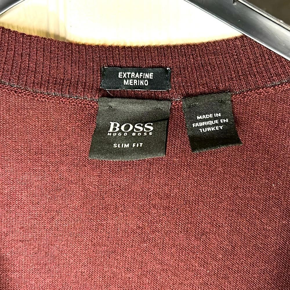 Hugo Boss BOSS - Slim fit - Lg- Plum -Fine Merino S/L Cardigan Sweater Size US L / EU 52-54 / 3 - 4 Thumbnail