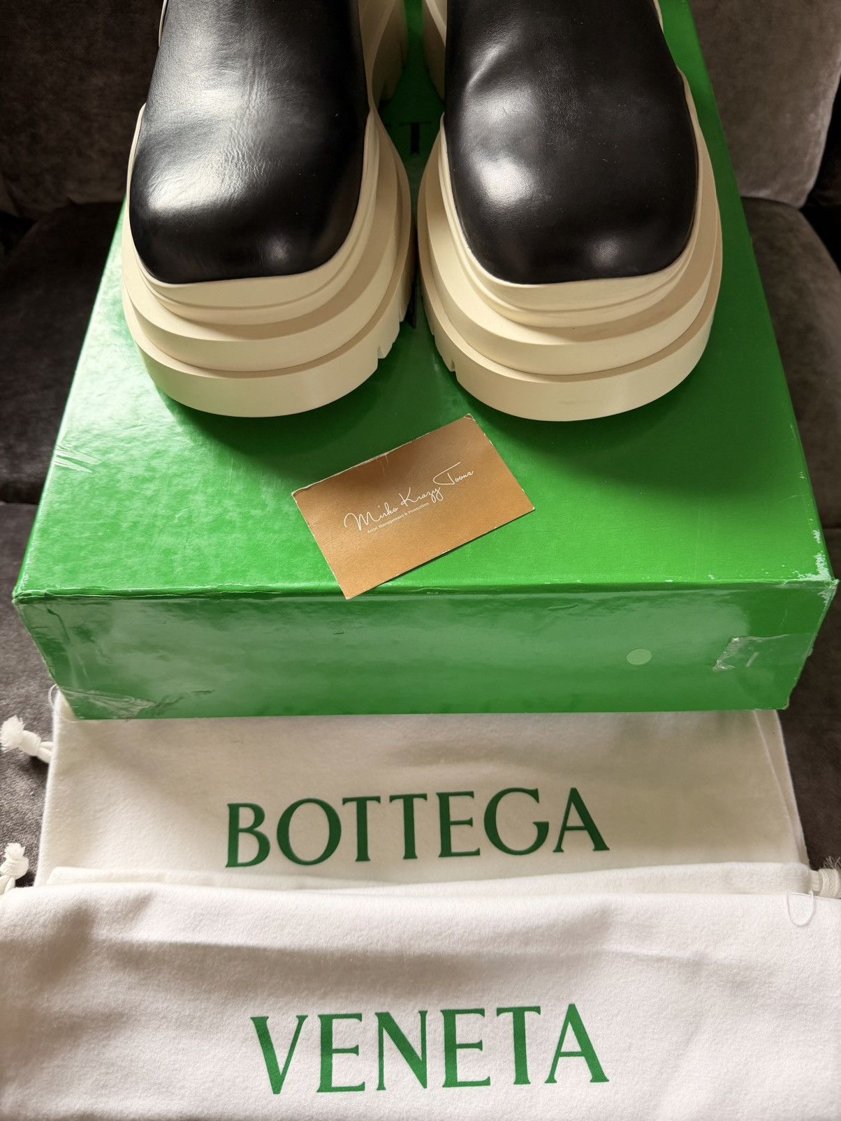 Bottega Veneta BNWT ! Rare $1100 Bottega Veneta Chelsea Leather Lug Boots Size US 11 / EU 44 - 2 Thumbnail