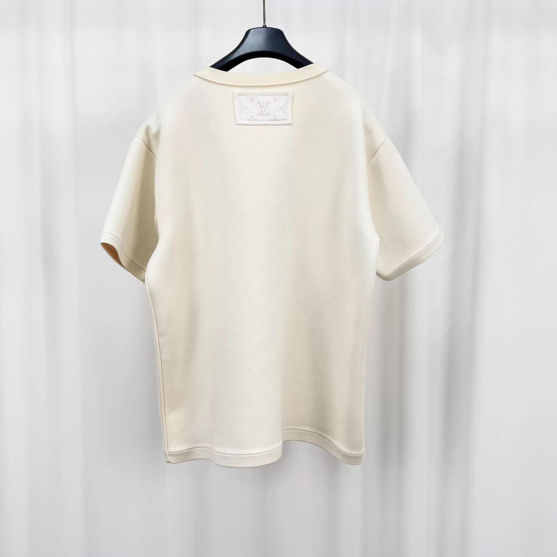 Louis Vuitton LV embossed Monogram knit wool short sleeve M 95new tagless Size US M / EU 48-50 / 2 - 2 Thumbnail