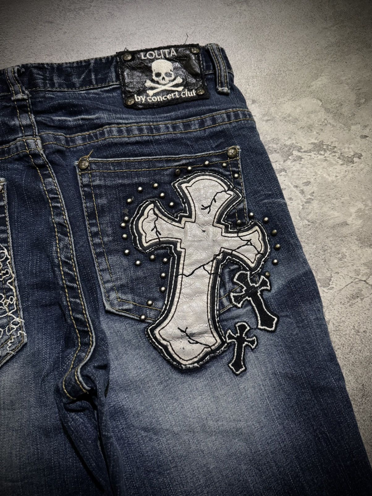 Tornado Mart Y2k Lolita skull cross ifsixwasnine bootcut jeans Size US 31 - 5 Thumbnail