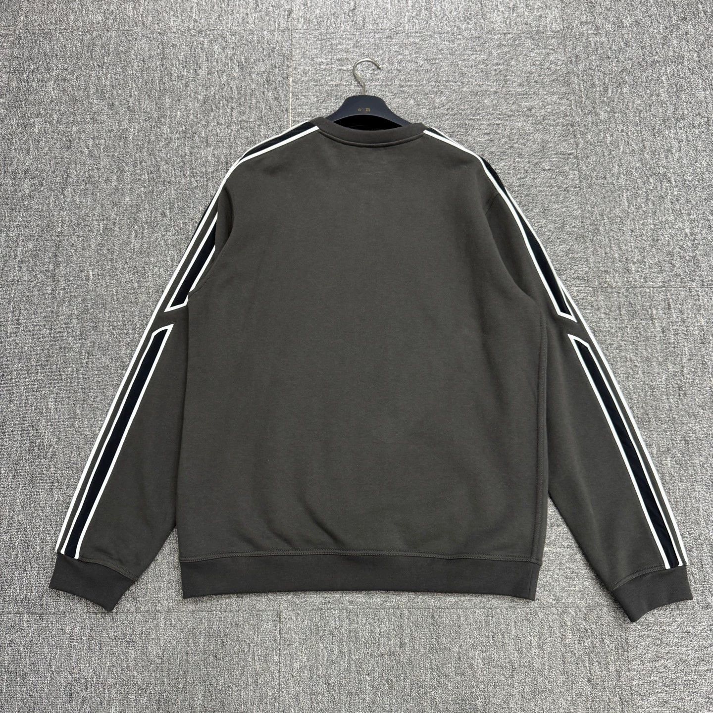 Hermes Hermes H-stripe sweatshirt XXL 99% new tags stain Size US XXL / EU 58 / 5 - 6 Thumbnail