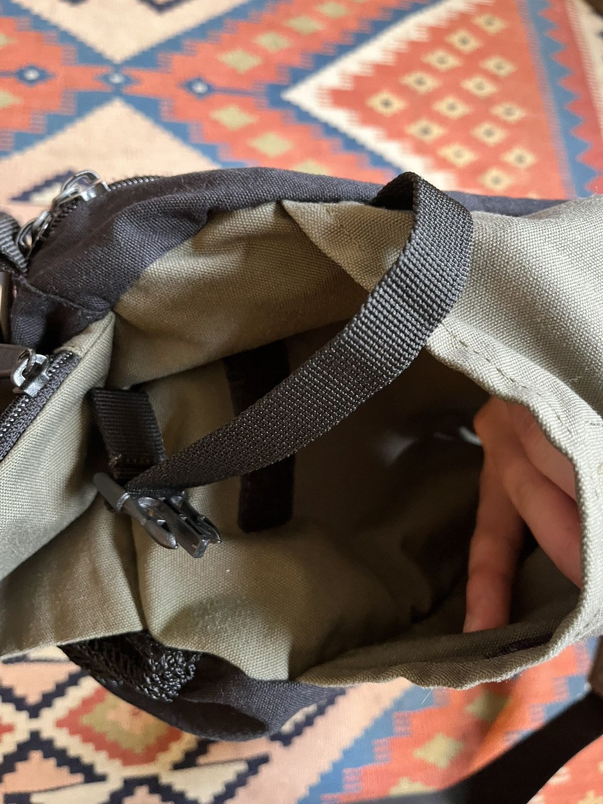 Gap Gap Sling Bag CrossBody Shoulder Backpack Gorpcore Size ONE SIZE - 10 Thumbnail