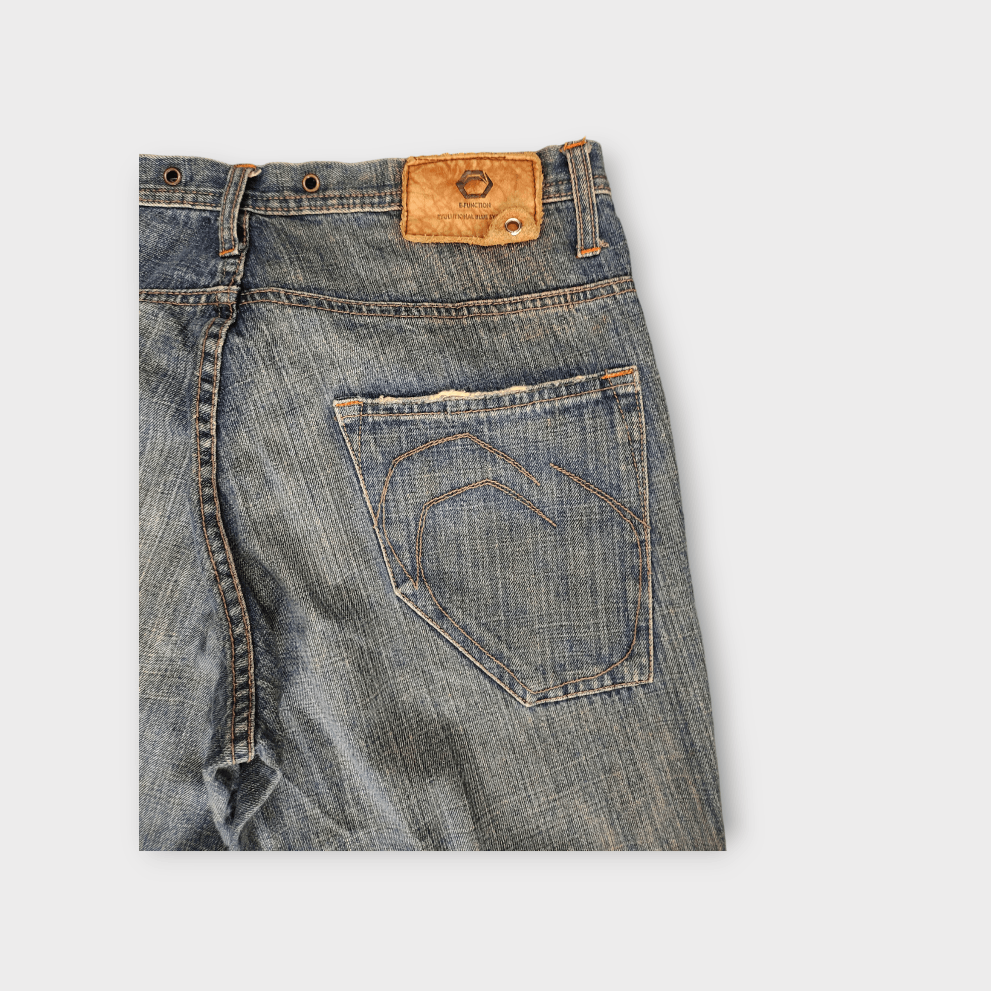 Comme des Garcons × Undercover Loose Jeans Edwin E-Function Clawmark Faded Curved Denim Size US 32 / EU 48 - 12 Thumbnail
