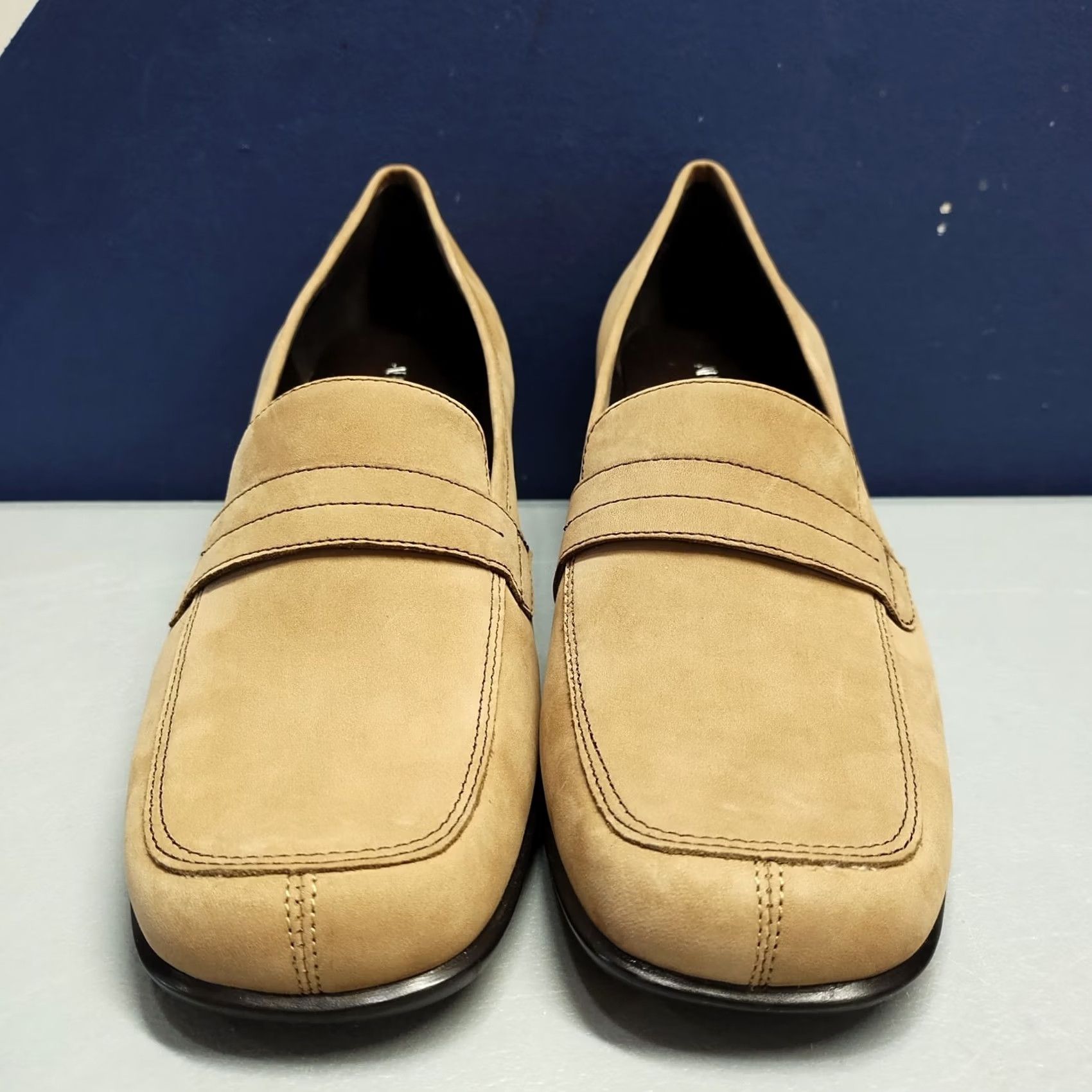 Vintage Aerosoles Sea Chore Heels Loafers Womens Size 9 Brown Leather Square Toe Slip On Mid 2-2.9in Mens Womens Size US 9 / IT 39 - 2 Thumbnail