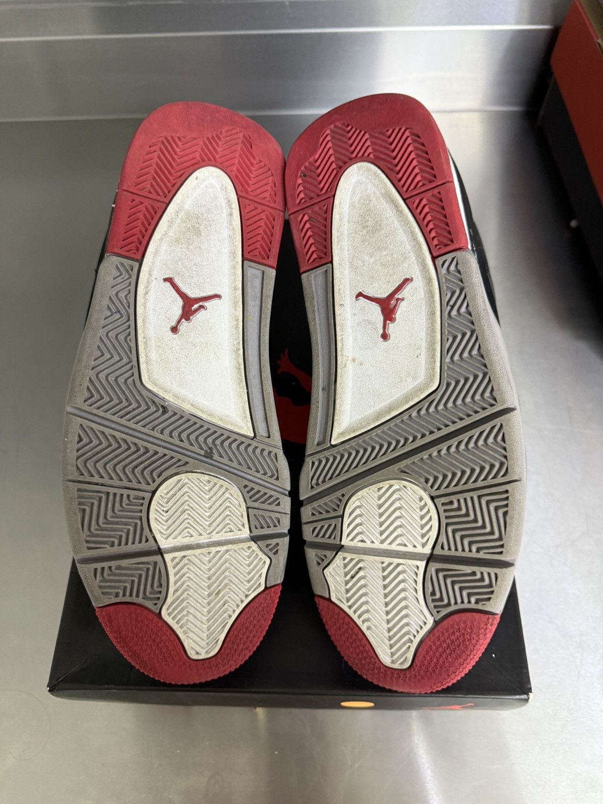 Jordan Brand Jordan 4 black cement Size US 11 / EU 44 - 6 Thumbnail